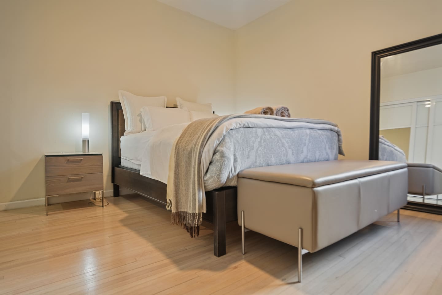 Queen Bed