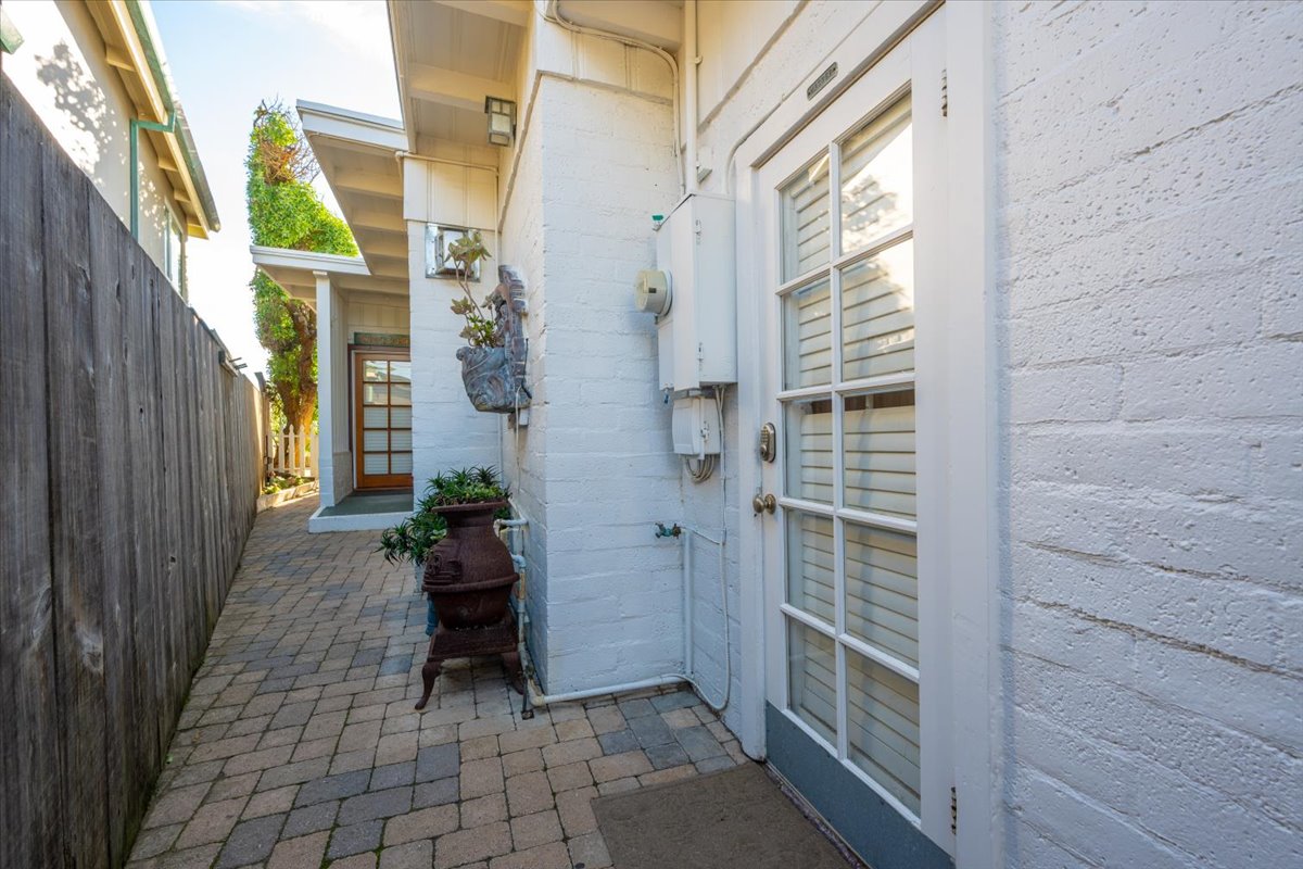 Entry to 3rd Bedroom 