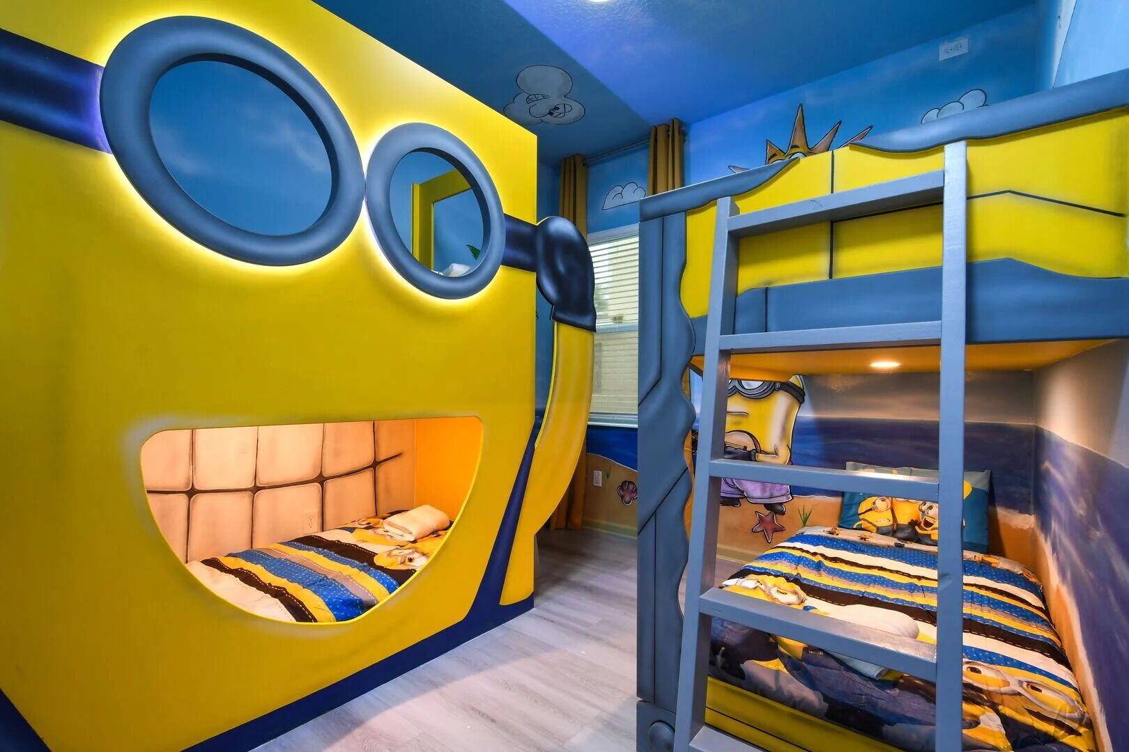Banana-tastic dreams await in this Minions-themed bunk bed paradise