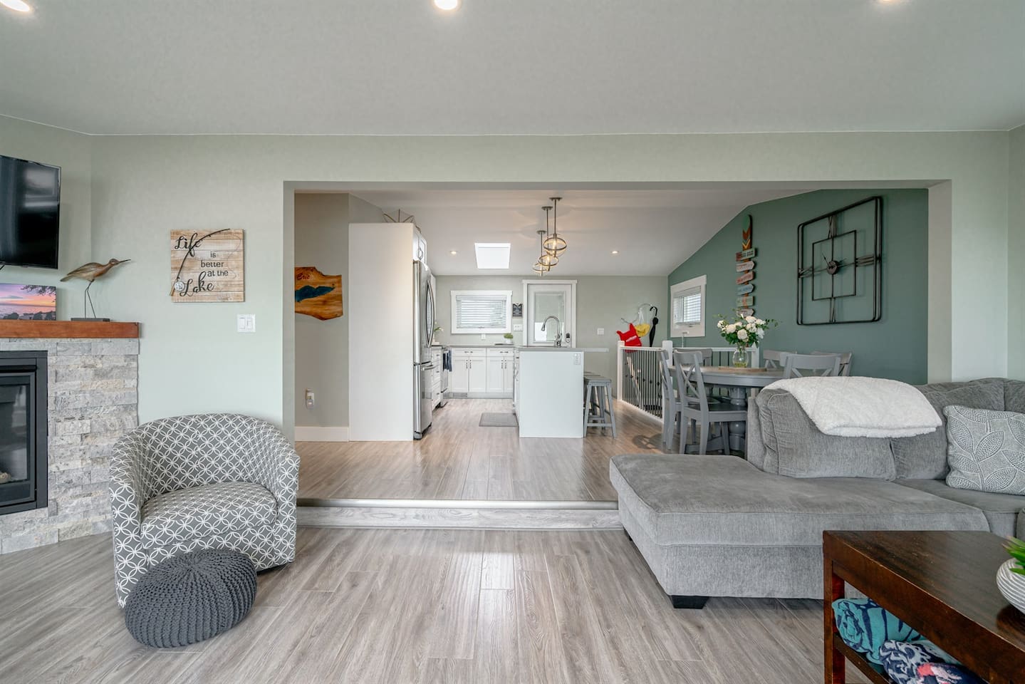 Luxurious Living Area