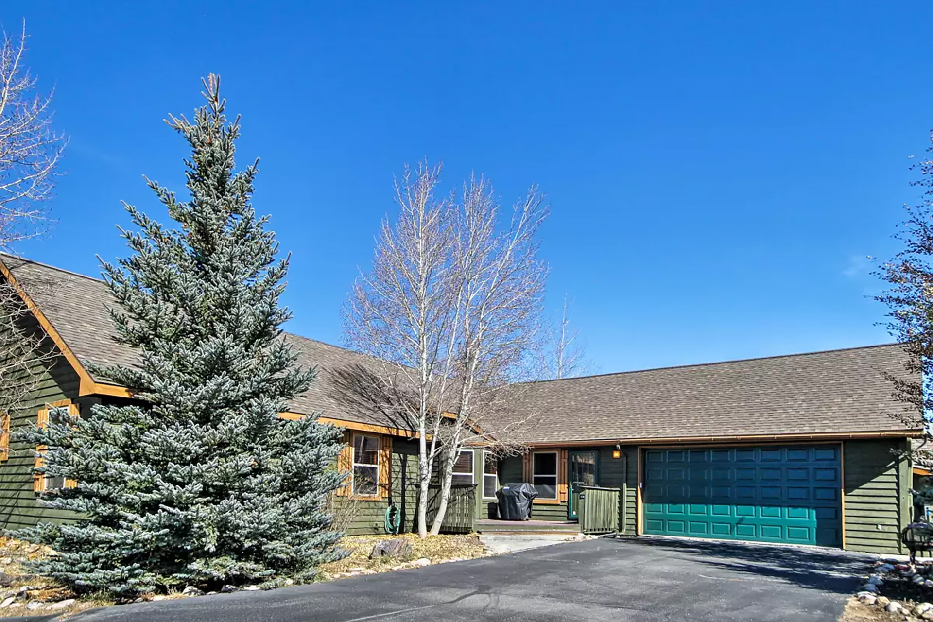 Back deck with Grill and Chairs, gas firepit