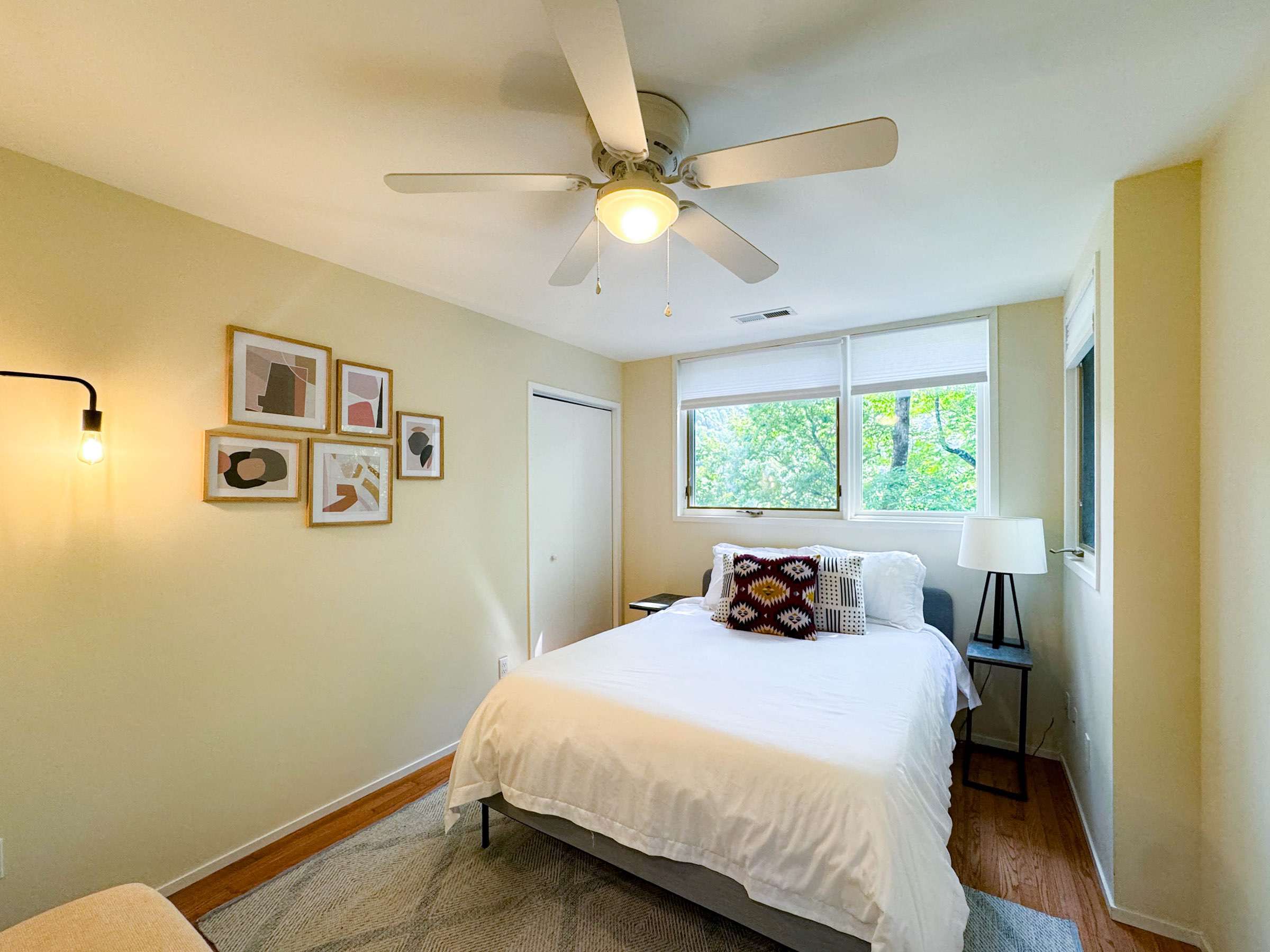 Enjoy the treehouse feel from every room in the house!