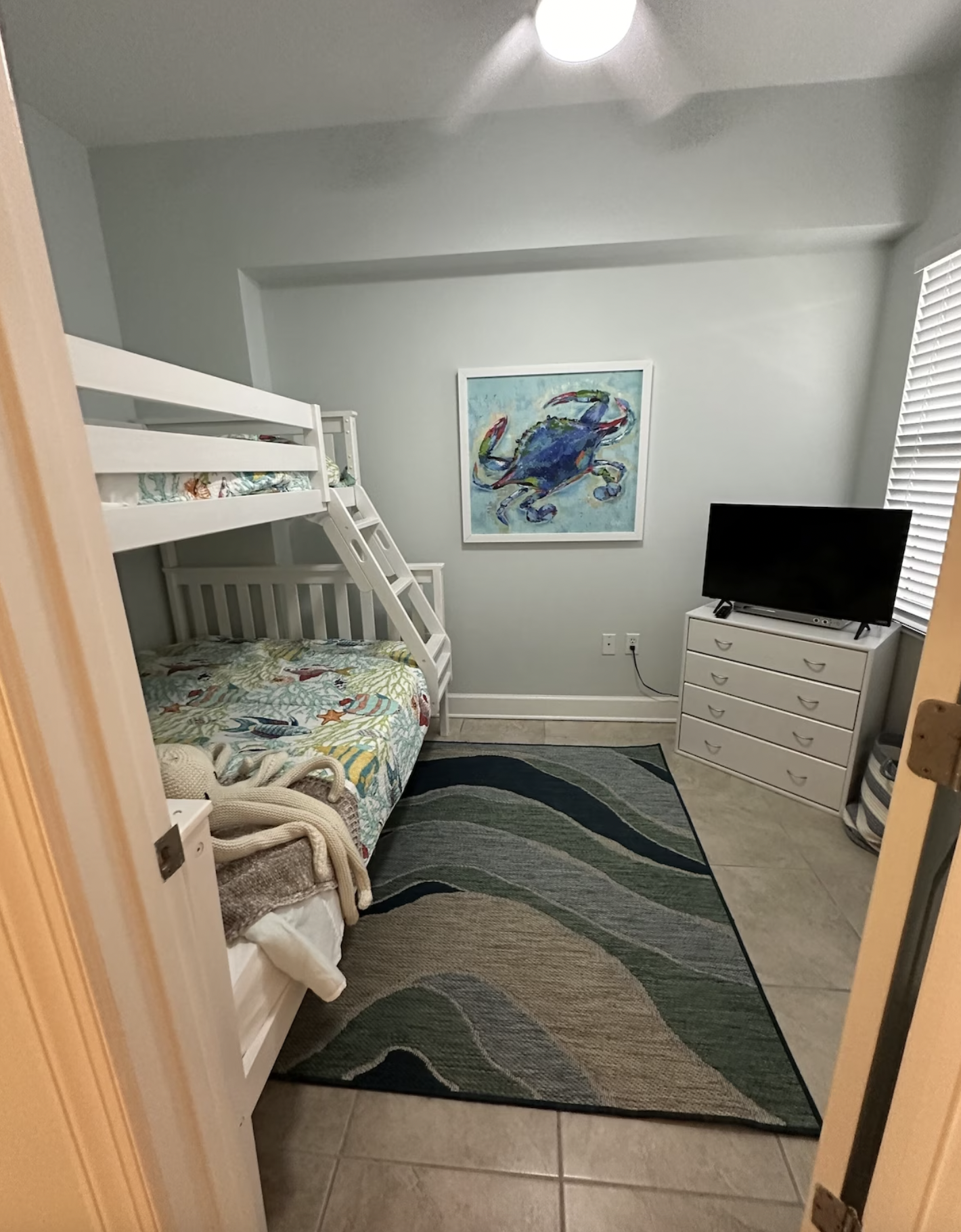 Bunkroom-Twin over Full Bed