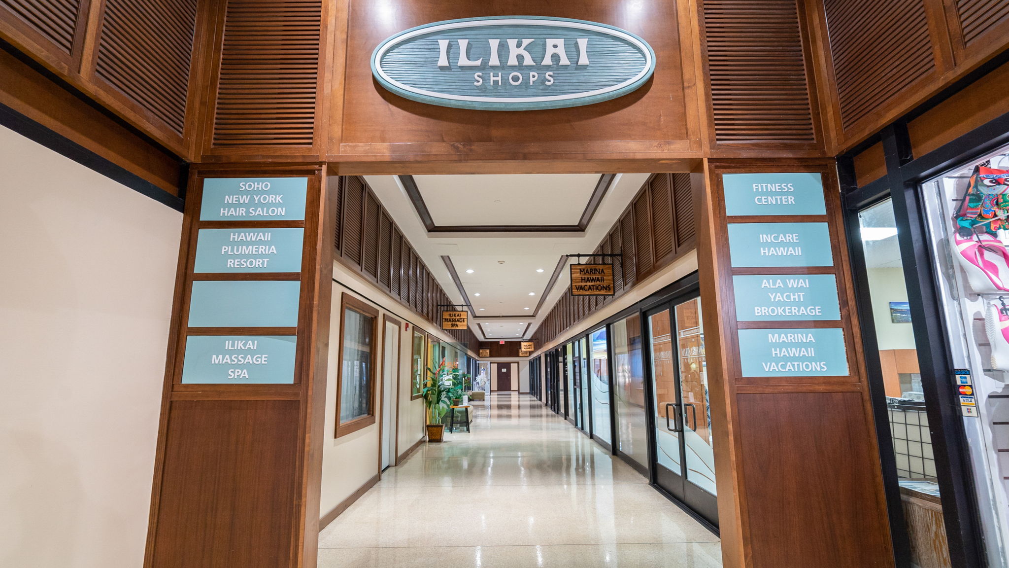 Resort shops available on the lobby level