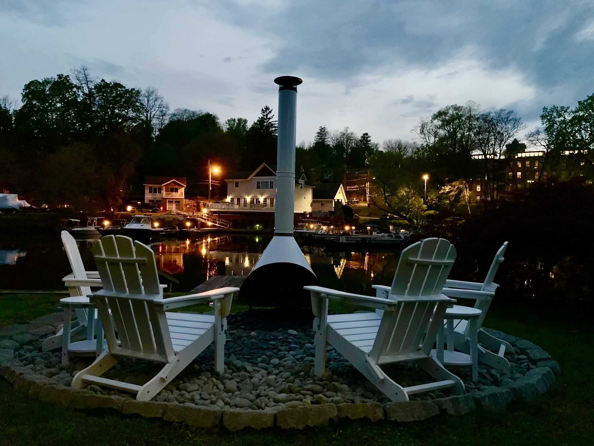 Evenings by the water are pure Hudson Valley magic