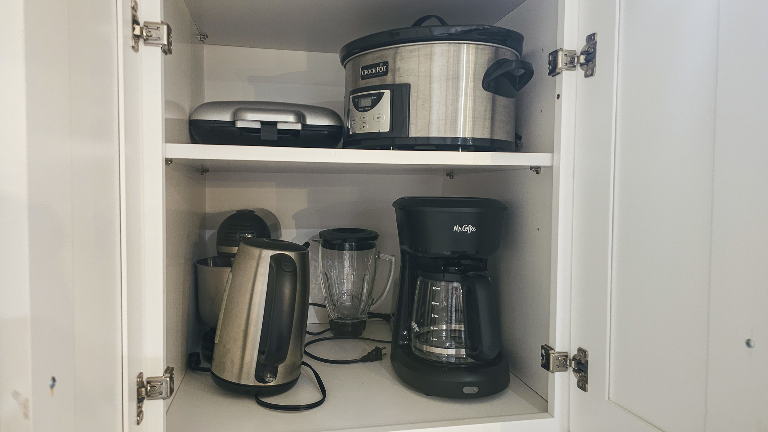 Fully equipped for culinary adventures with modern appliances at your fingertips!