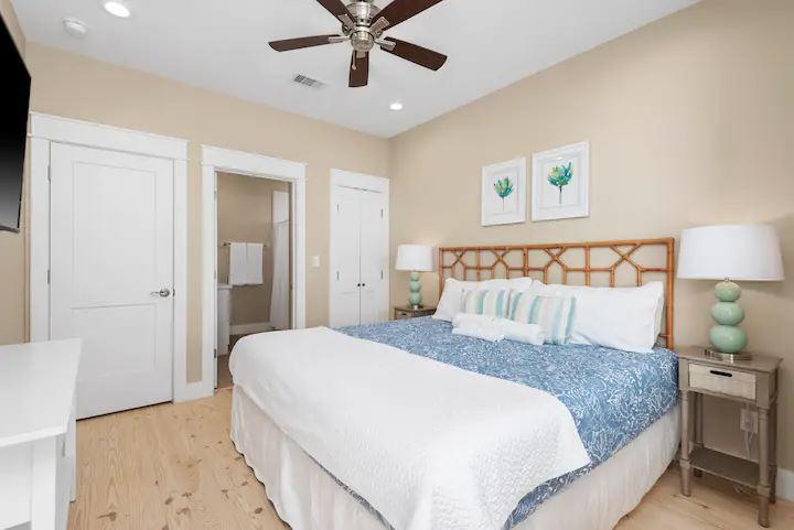 d16c086750b8402c8ada8fde0567d1b5 | Beachhouse | Texas | TX | Vacation Homes | Galveston | Crystal Beach | Kokomo | Breezy Days | Beachfront Elegance | Sunrise Serenity | Southern Sands Property Management, LLC