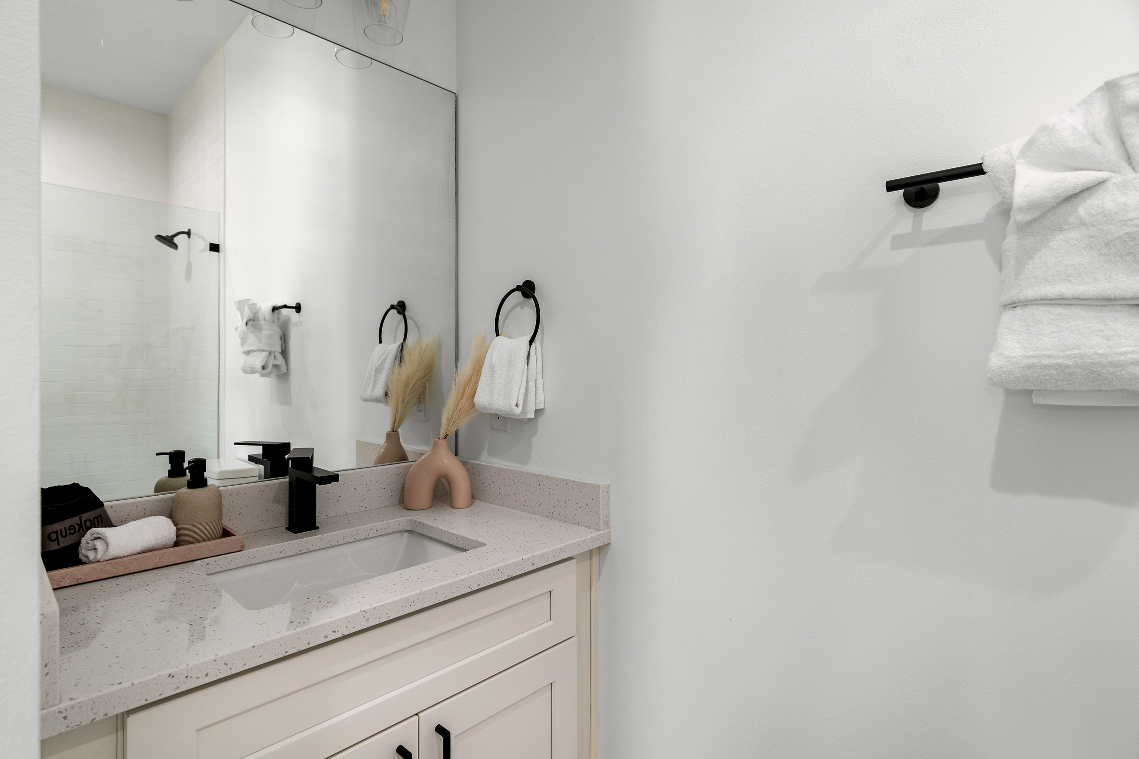 Bathroom # 4: Private Bath (Second Floor)
