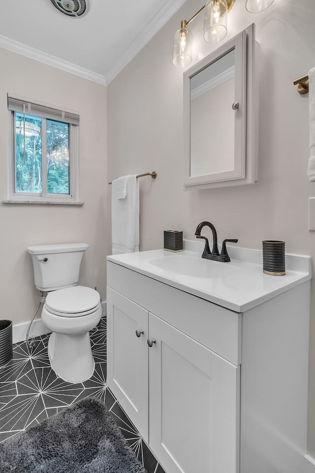 Wash your troubles away in the lovely 3-piece bathroom.
