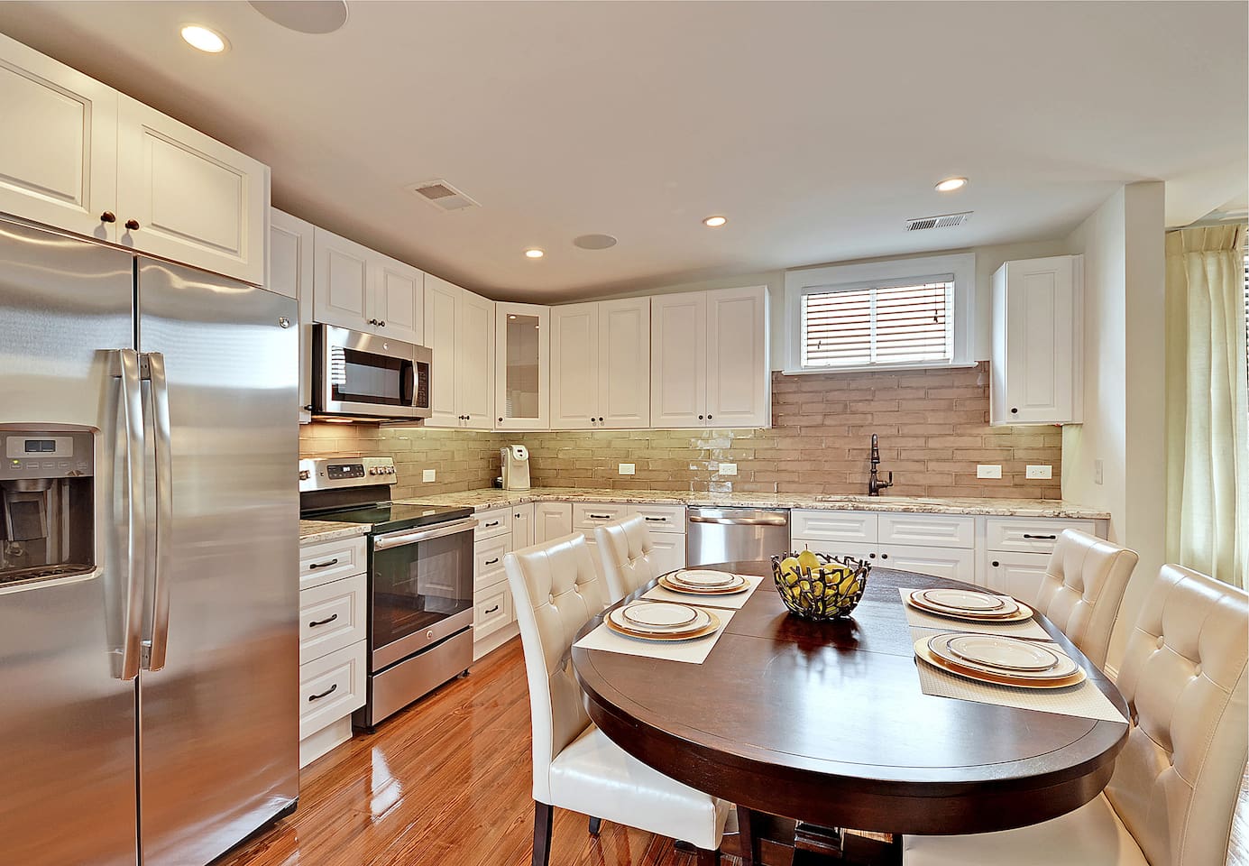 Beautiful fully equipped kitchen