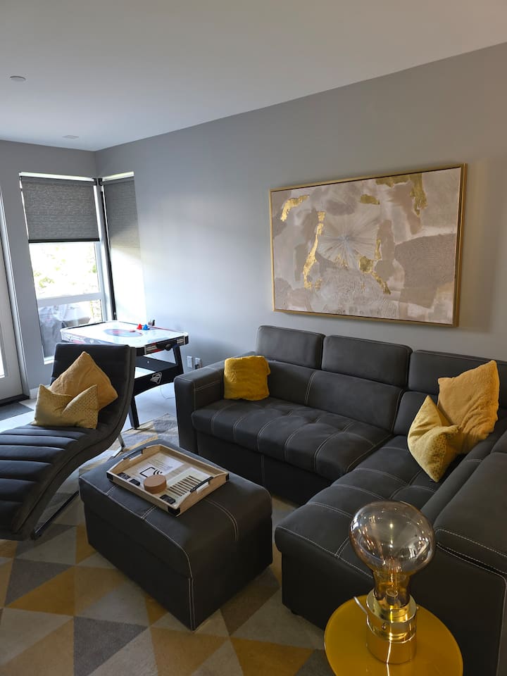 Pull out double sofa and chaise lounge. 