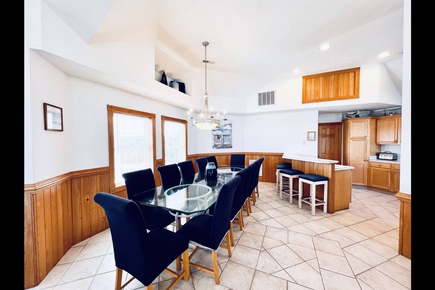 Elegant dining table with seating for Twelve