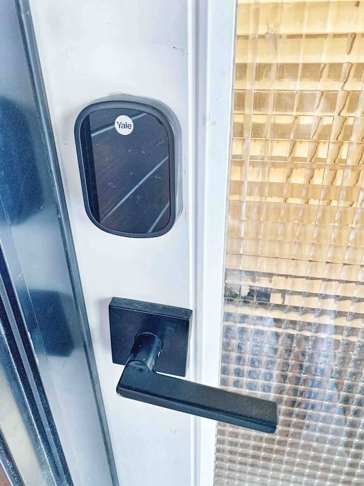 Smart lock entry allows flexible self check-in after arrival time.
