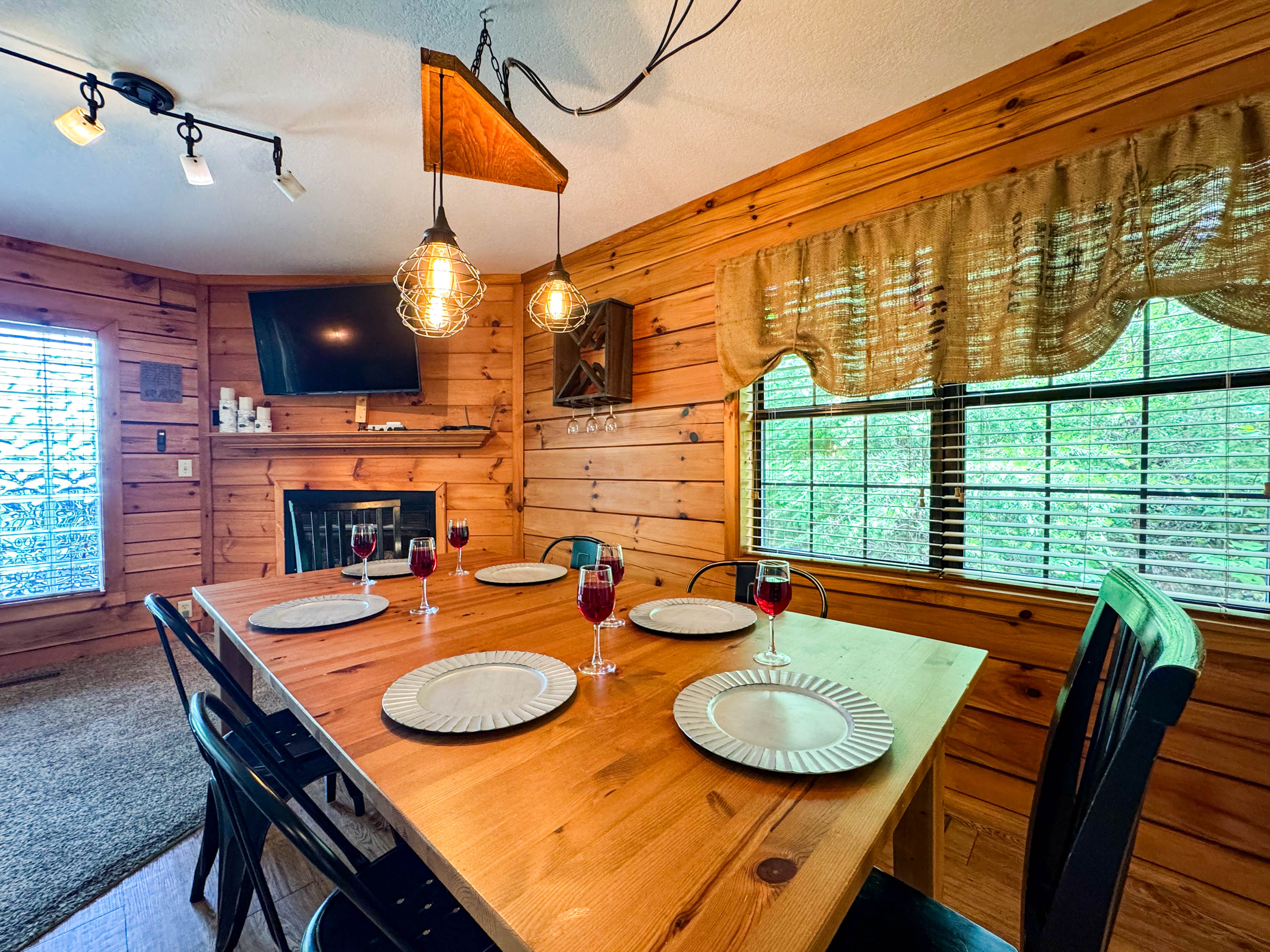 dining table perfect for family meals after a day of exploring!