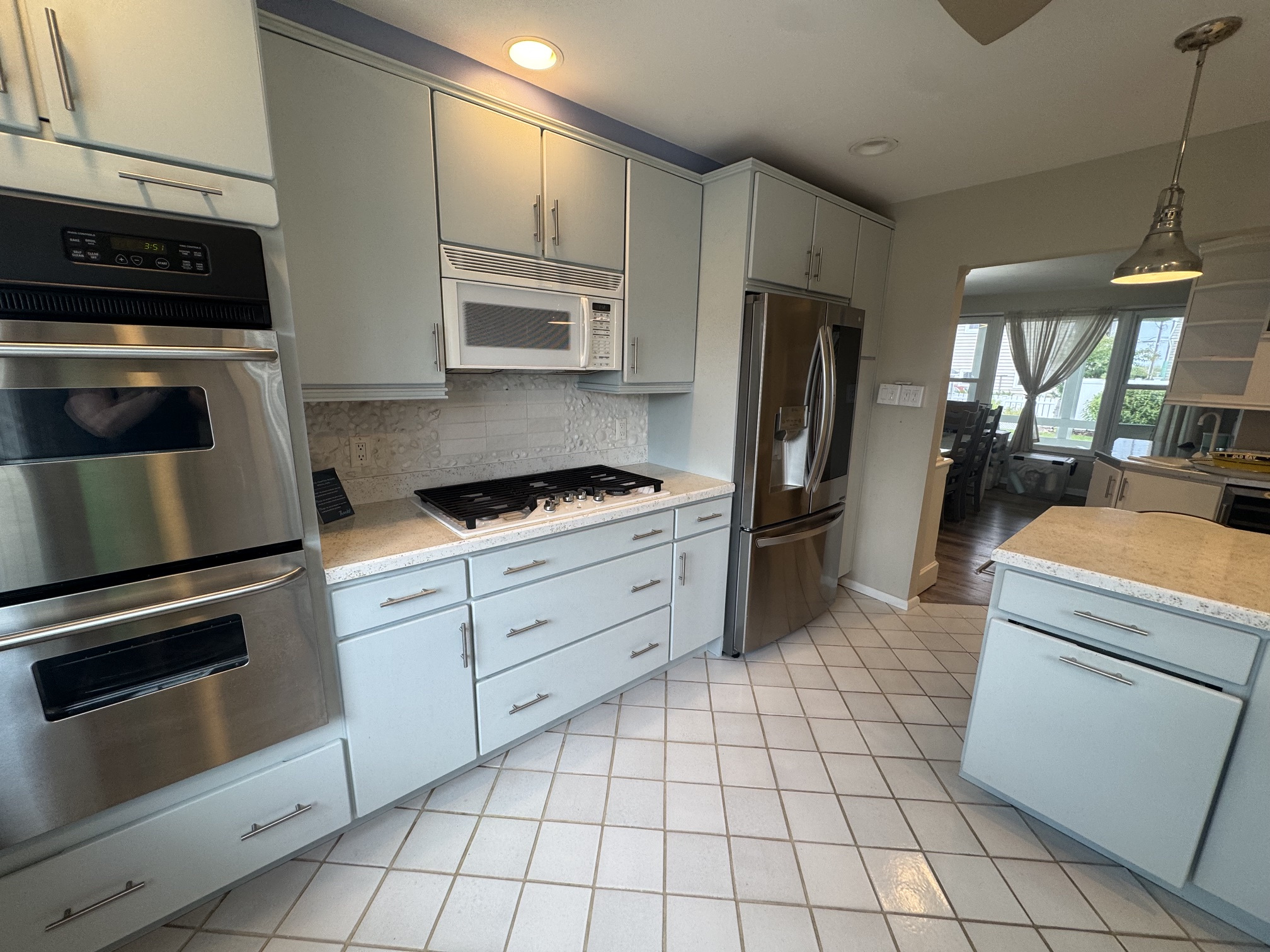 Kitchen_Double_Ovens_Cooktop