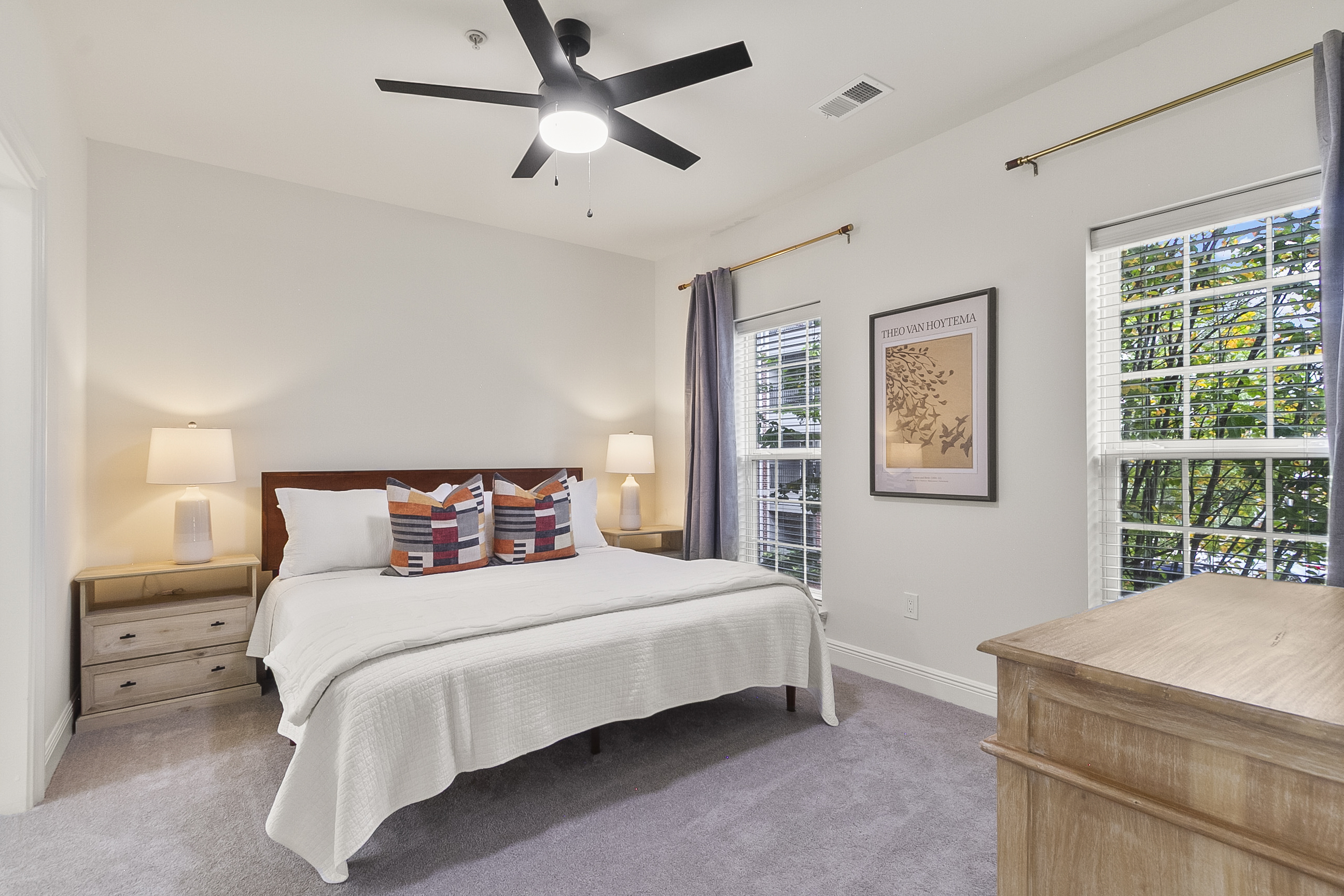 King Bedroom 2
