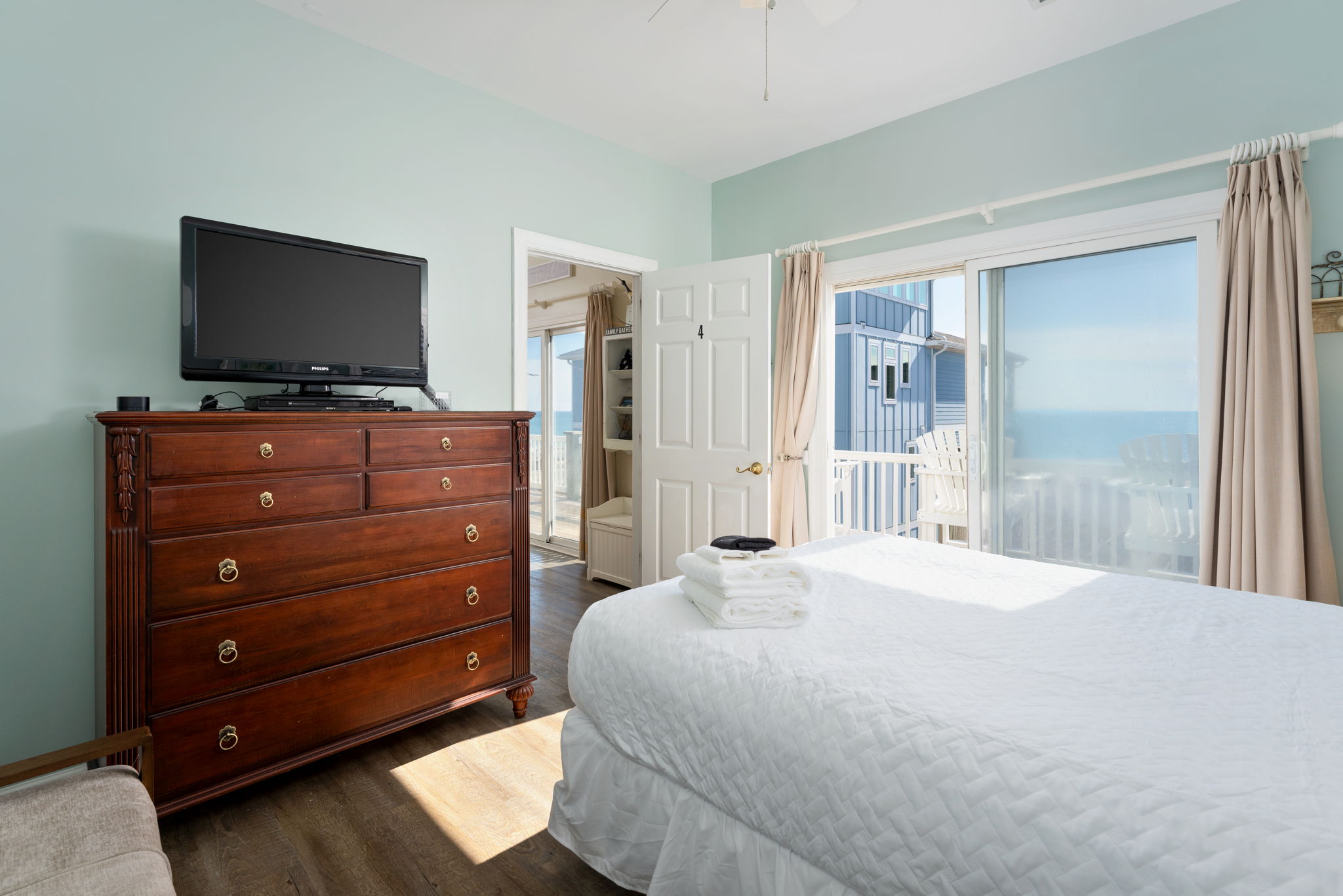 Bedroom 4 - Ocean Views with Patio Access