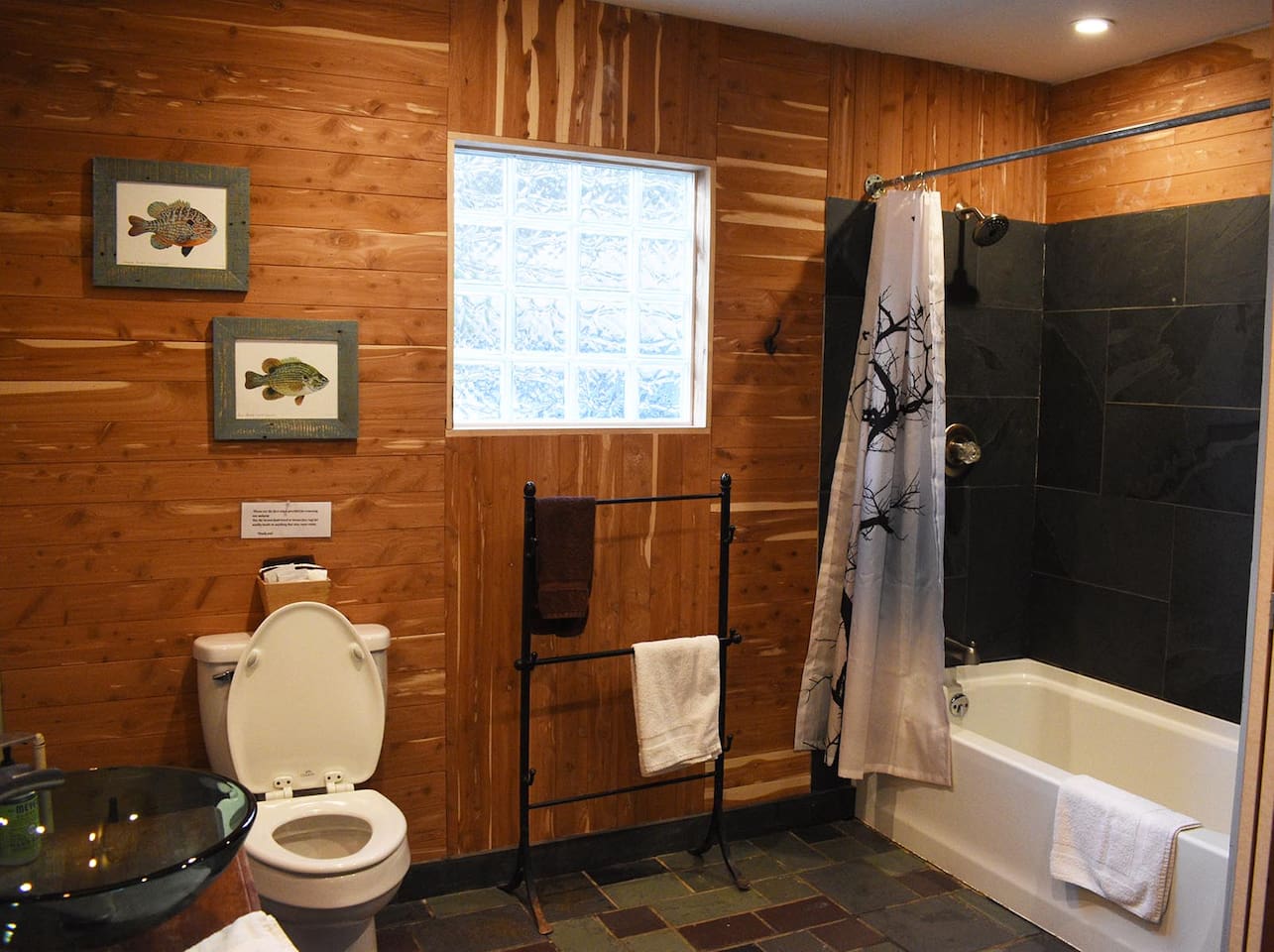 Full Tiled Bath