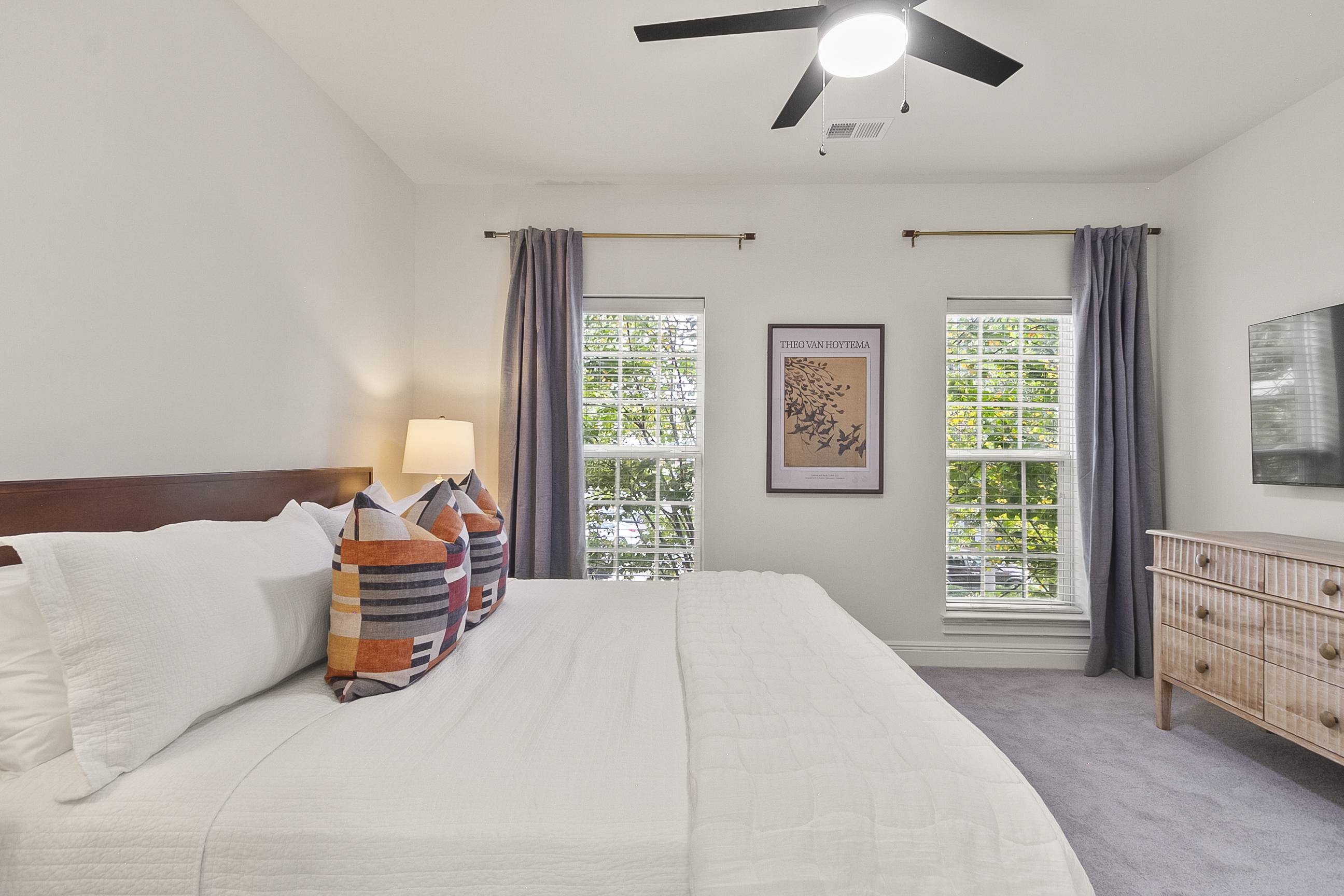King Bedroom 2