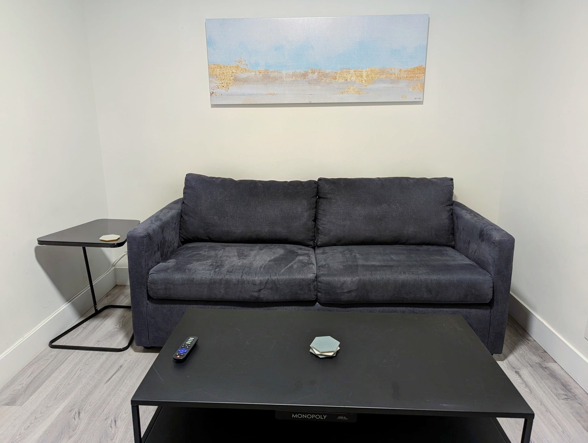 Experience the most comfortable time with the brand new sofa set.