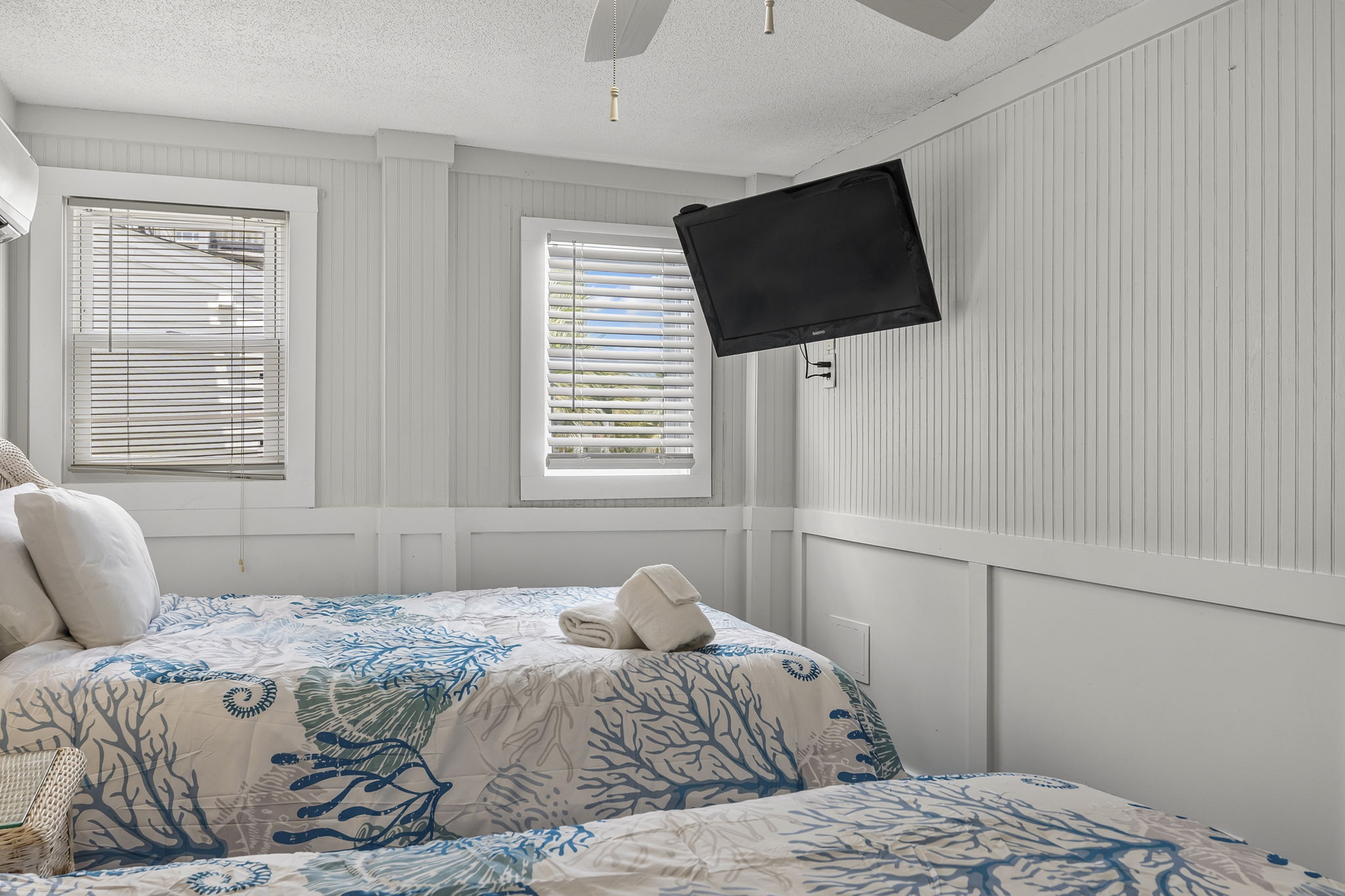 Two Queen Beds in the Second Bedroom Unit 1