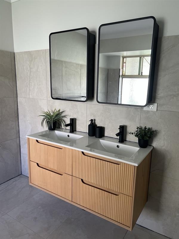 Main Bathroom with double vanity