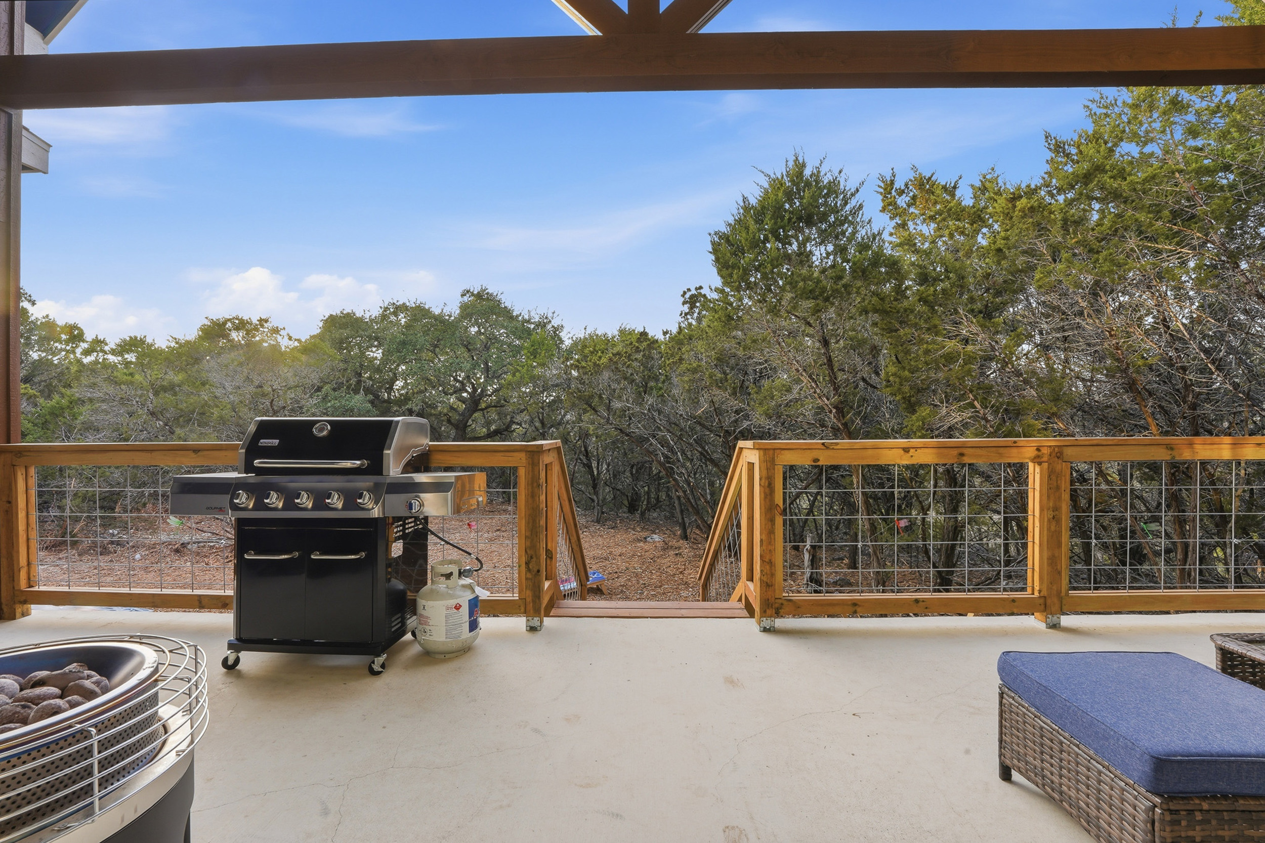 Outdoor grill area ready for family barbecues and relaxed evenings.