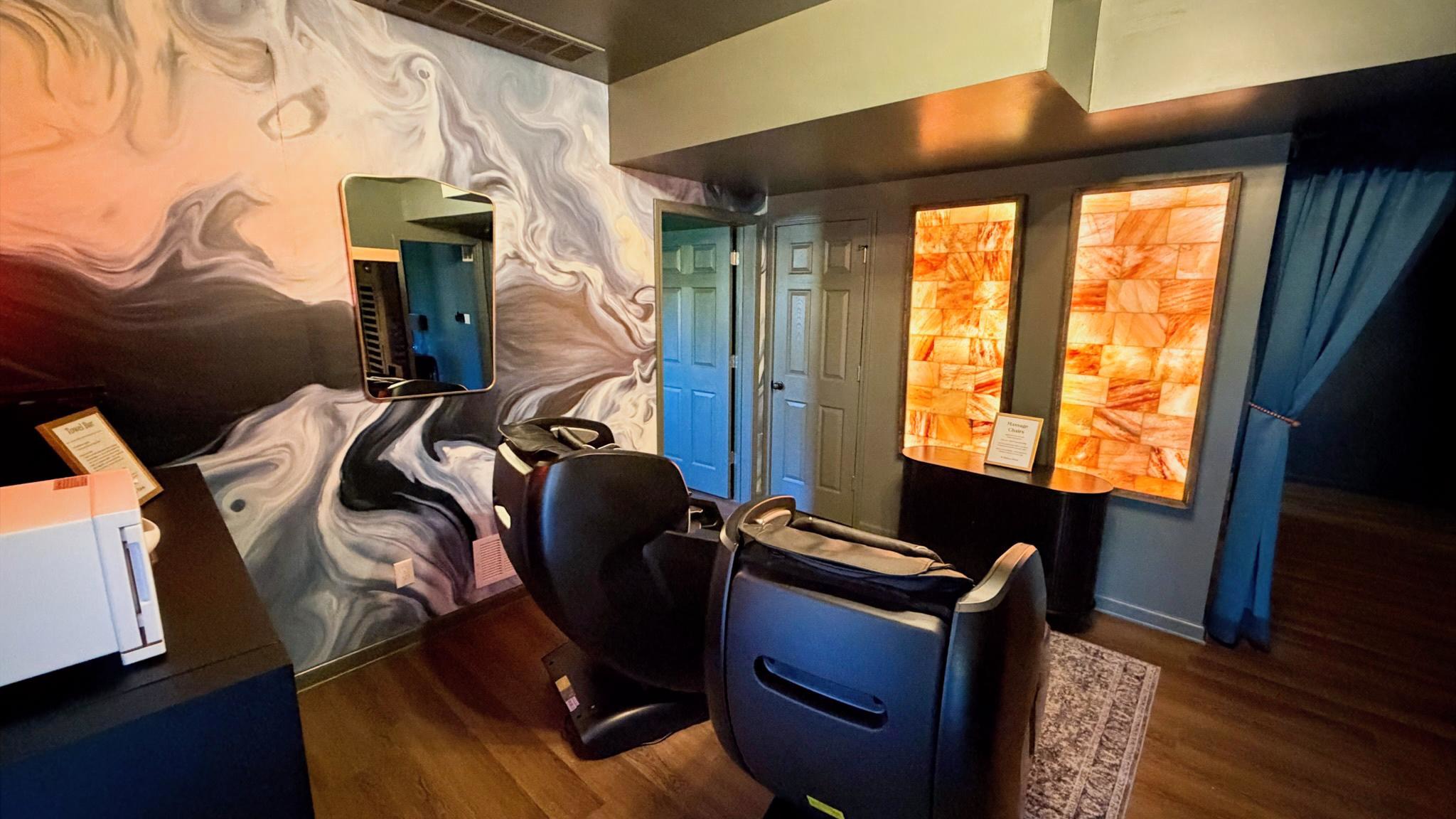 Bathed in a soft amber glow, the Himalayan salt walls radiate warmth and calm — a natural backdrop that enhances every moment of relaxation in the wellness suite at The Rickhouse Retreat.