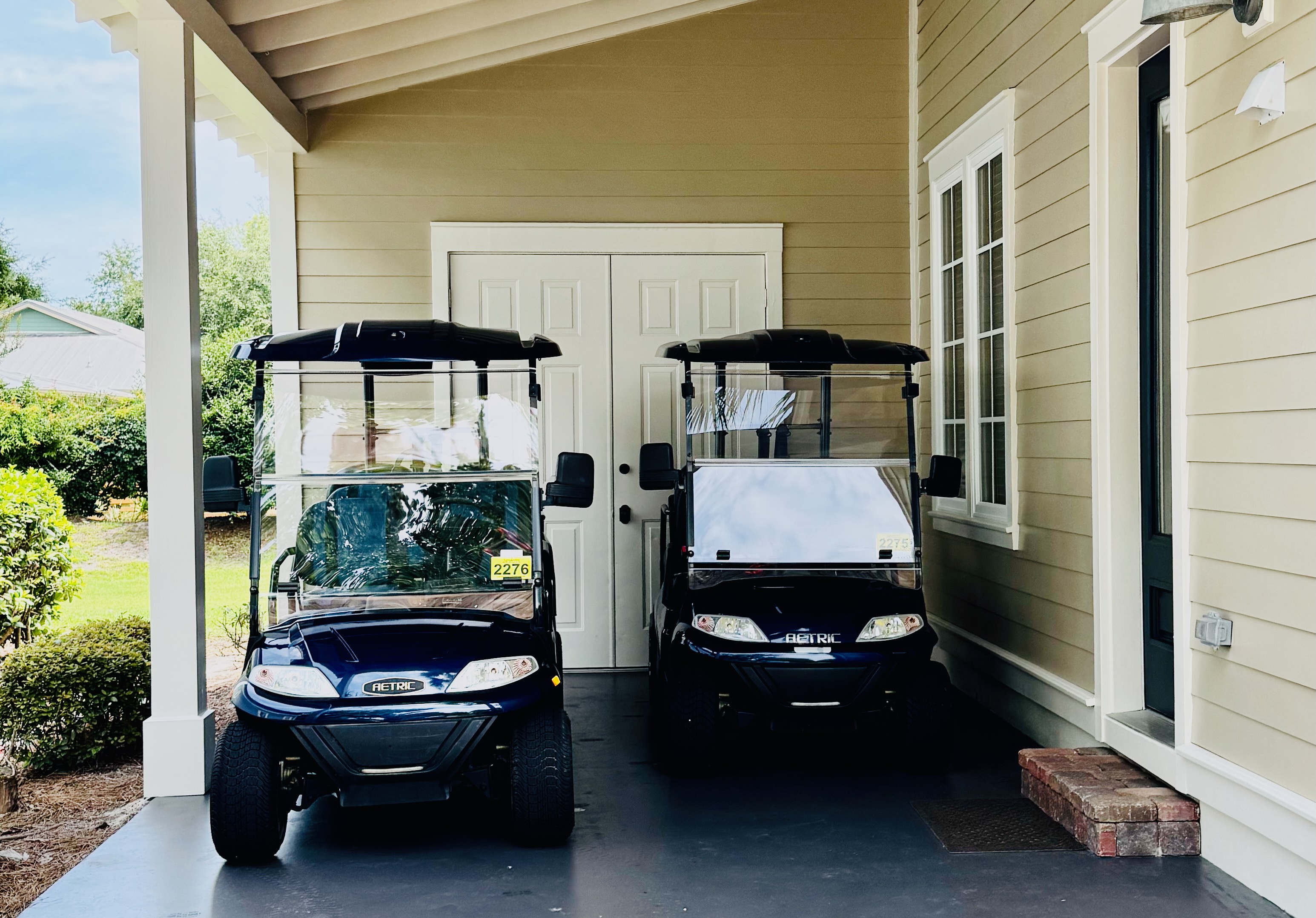Golf Carts (4 seat and 6 seat)