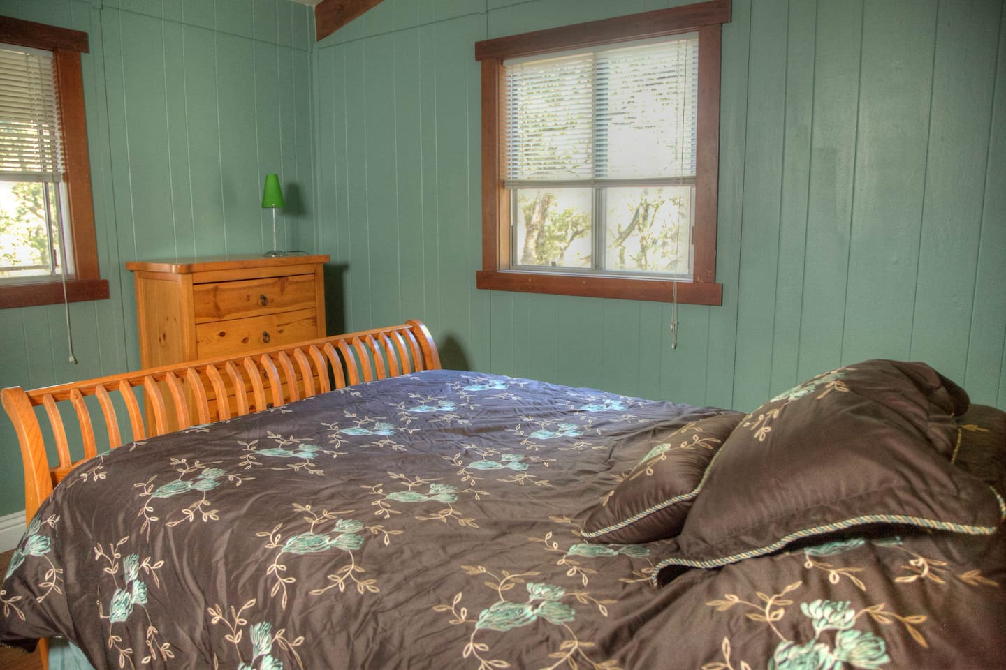 Guest house bedroom
