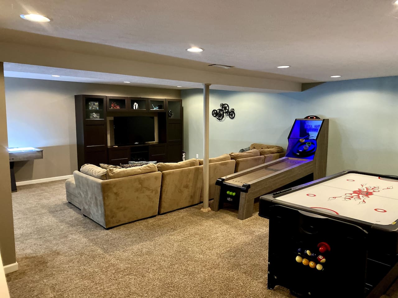 Living Room / Lounge