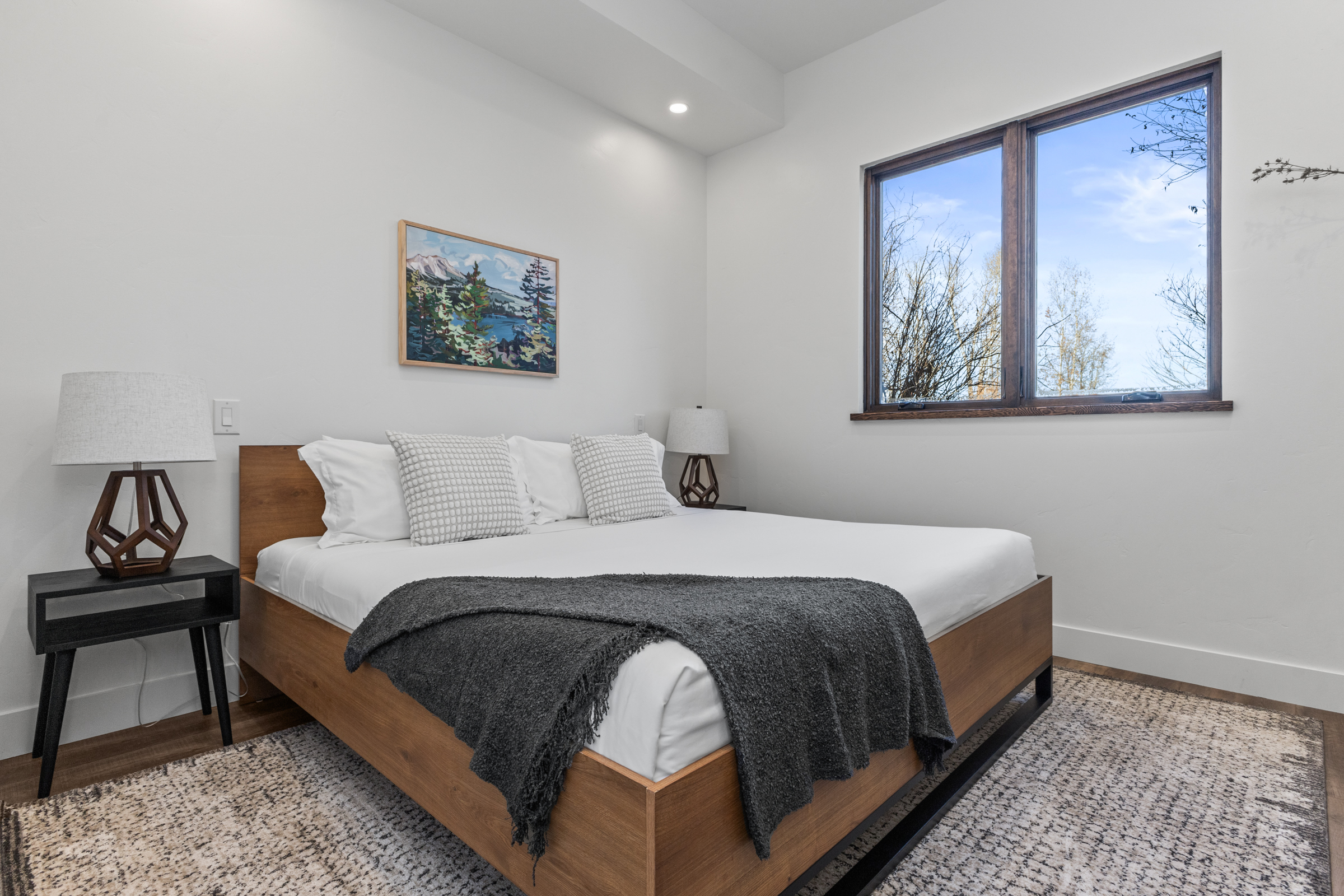 Bedroom | King Size Bed