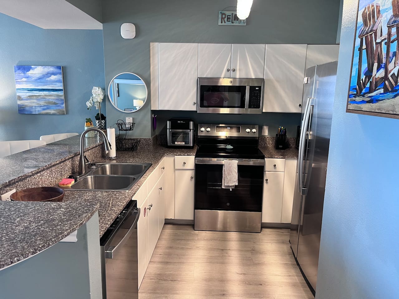 Fully equipped kitchen