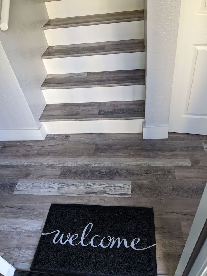 2-story home, all bedrooms are upstairs