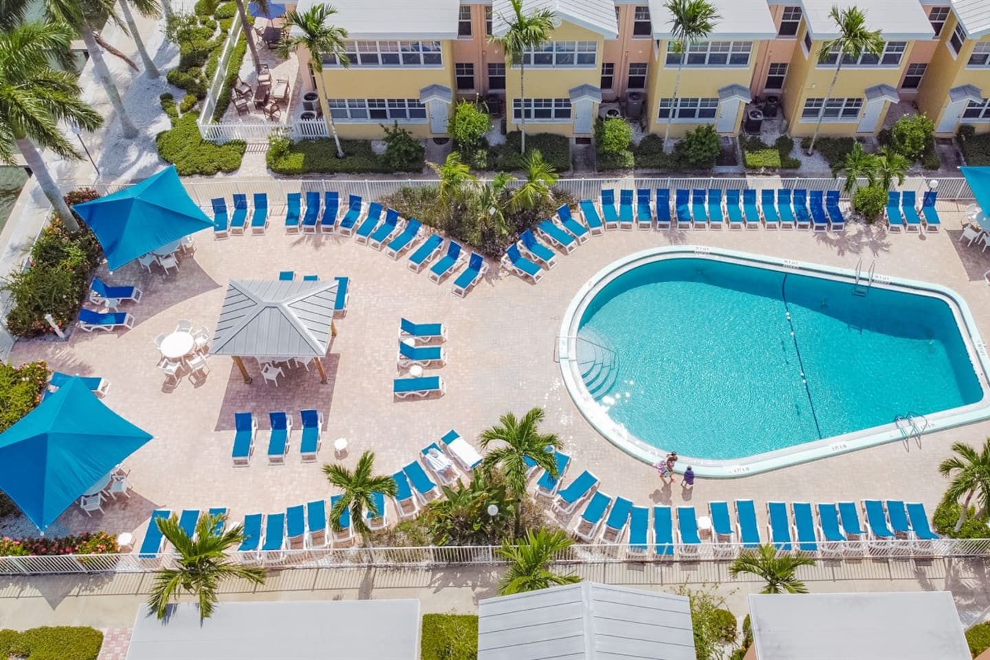 Barefoot Beach Resort Pool