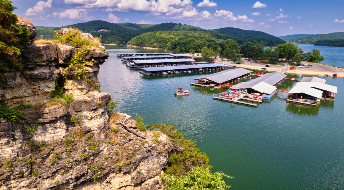 Cricket Creek Marina is nearby!