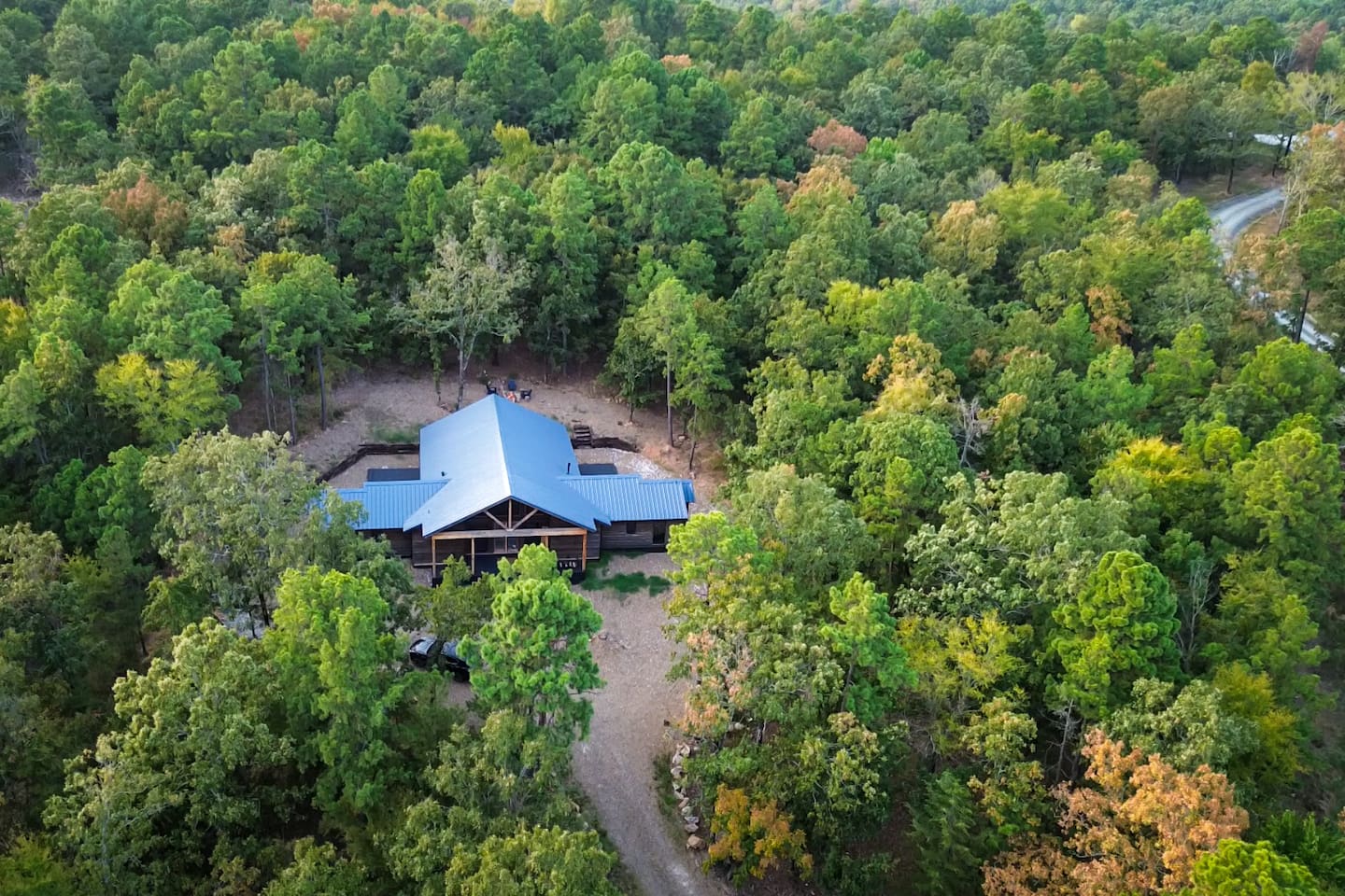 Discover a hidden gem nestled in the heart of nature. Find the secret of relaxation at El Secreto Cabin.