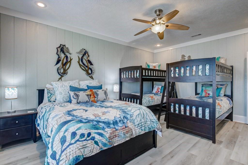 d515e579f88d4634b36686da219cfbe7 | Beachhouse | Texas | TX | Vacation Homes | Galveston | Crystal Beach | Kokomo | Breezy Days | Beachfront Elegance | Sunrise Serenity | Southern Sands Property Management, LLC