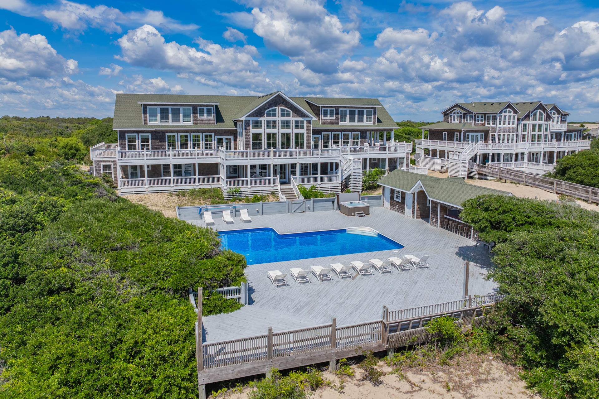The Mark Twain — Pool Deck (2)
