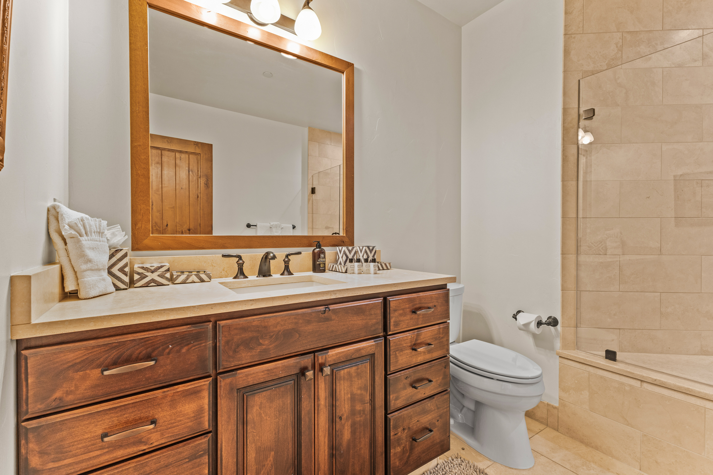 Ensuite Bathroom #1 | Toilet