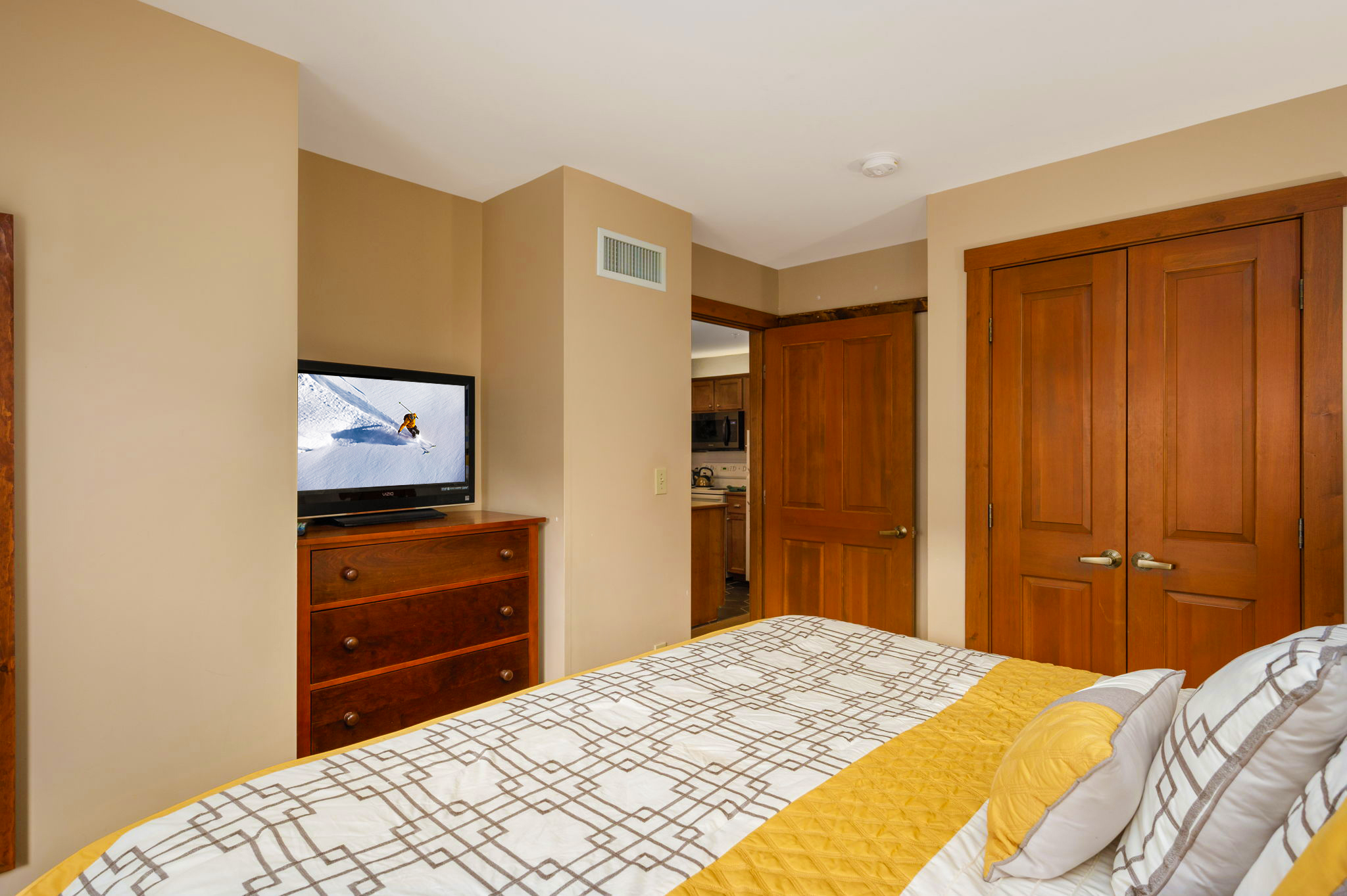 Allegheny Springs · Unit 339 — King Bedroom