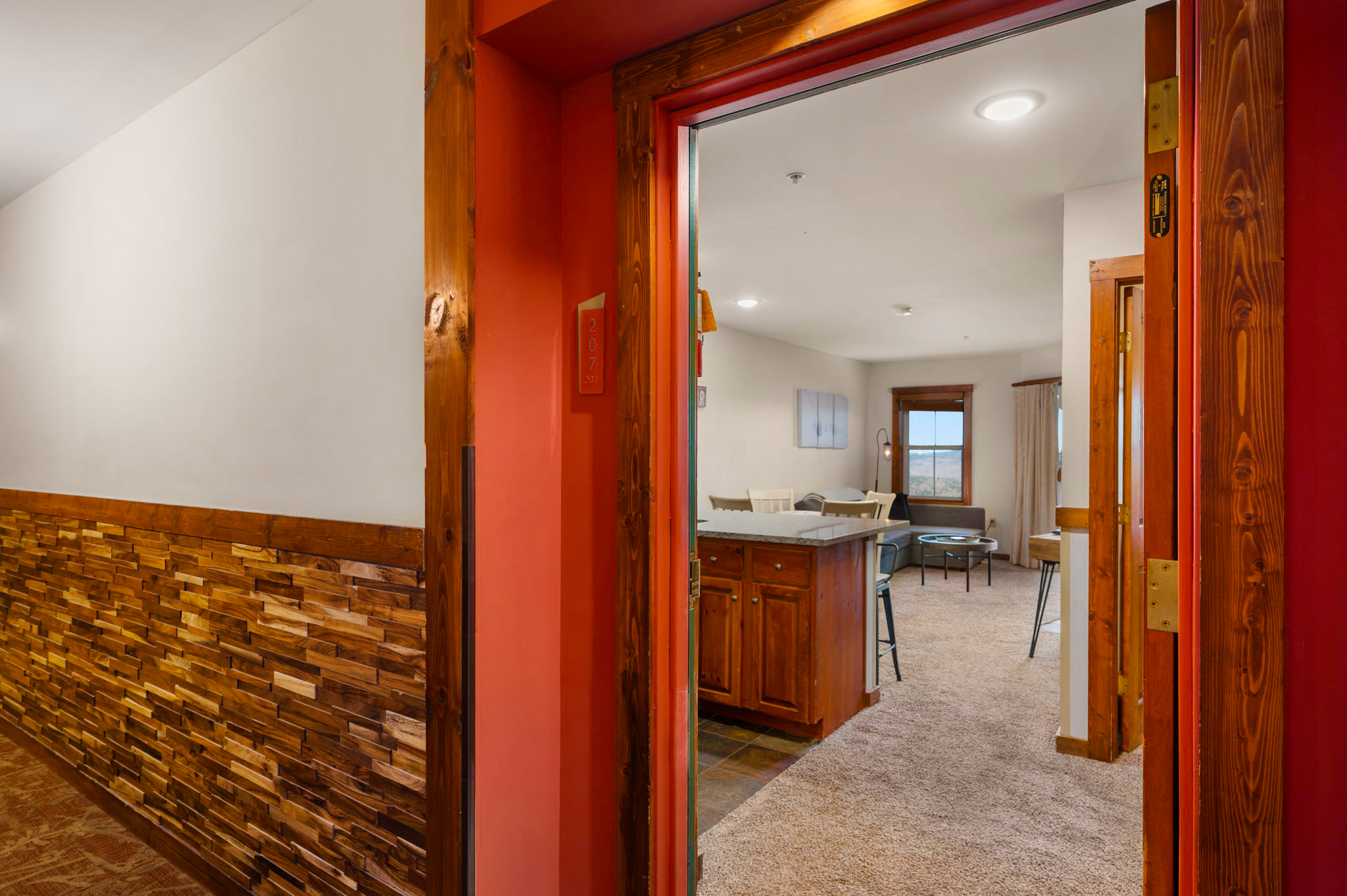 Highland House · Unit 207 — Entrance (2)