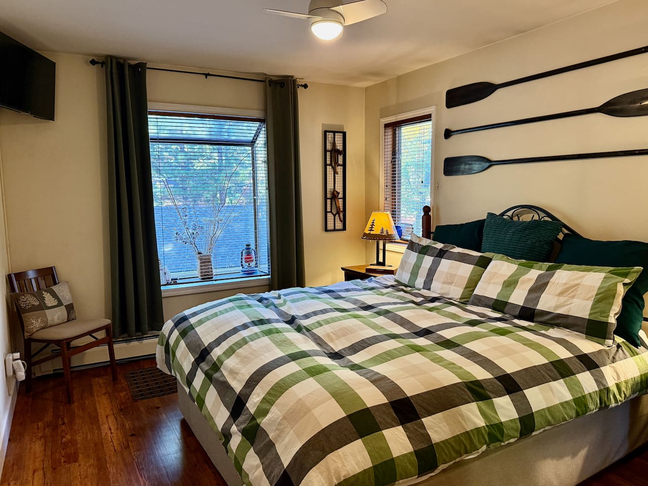 Relax in a California King bed with plush memory foam mattress, and down comforter and blackout curtains for solid rest after long days.