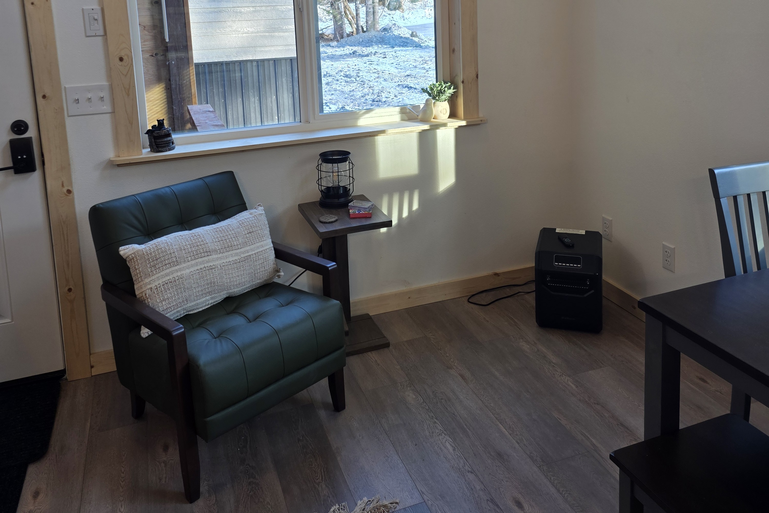 Main floor seating area.