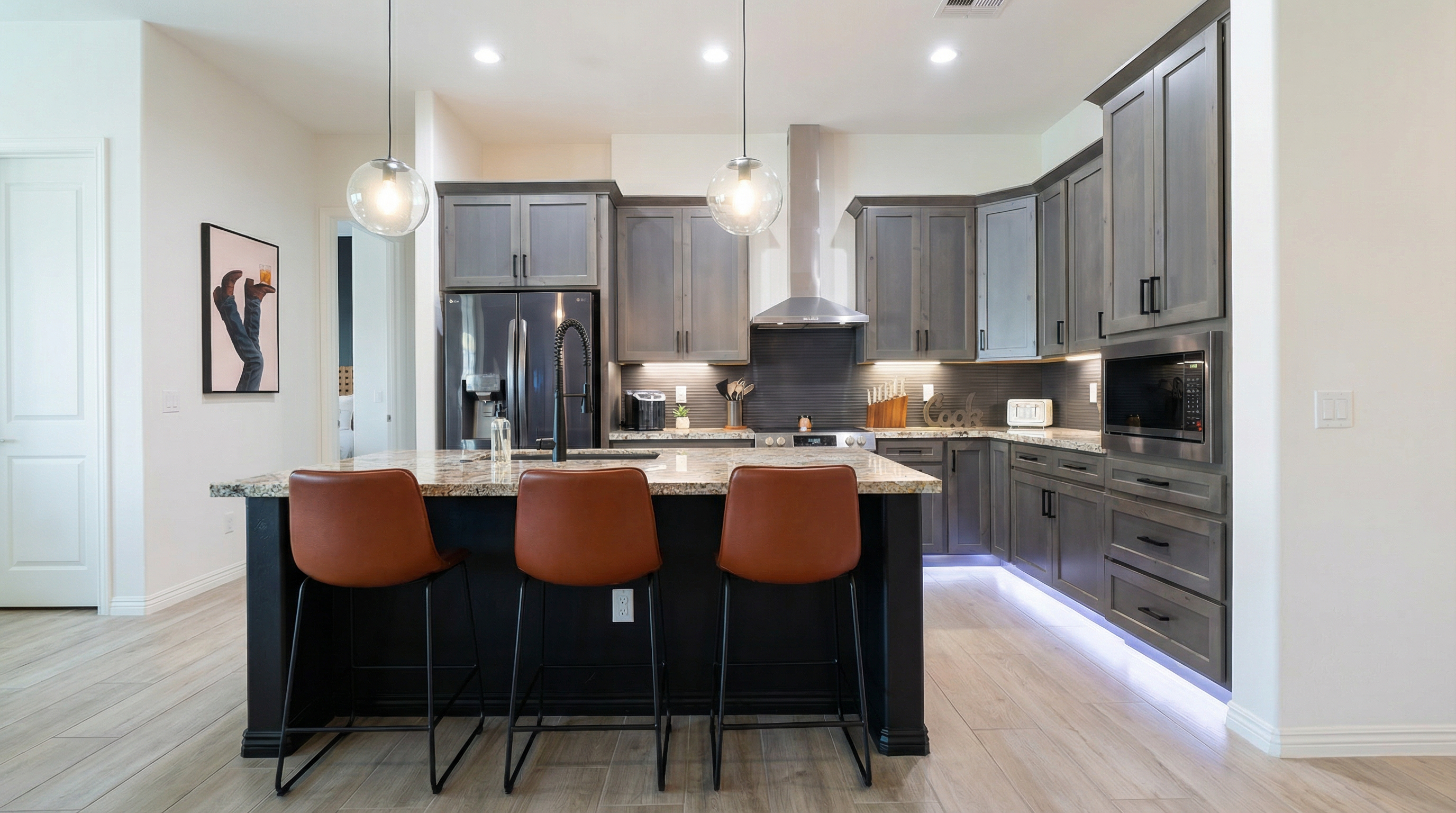 Kitchen island with barstools.