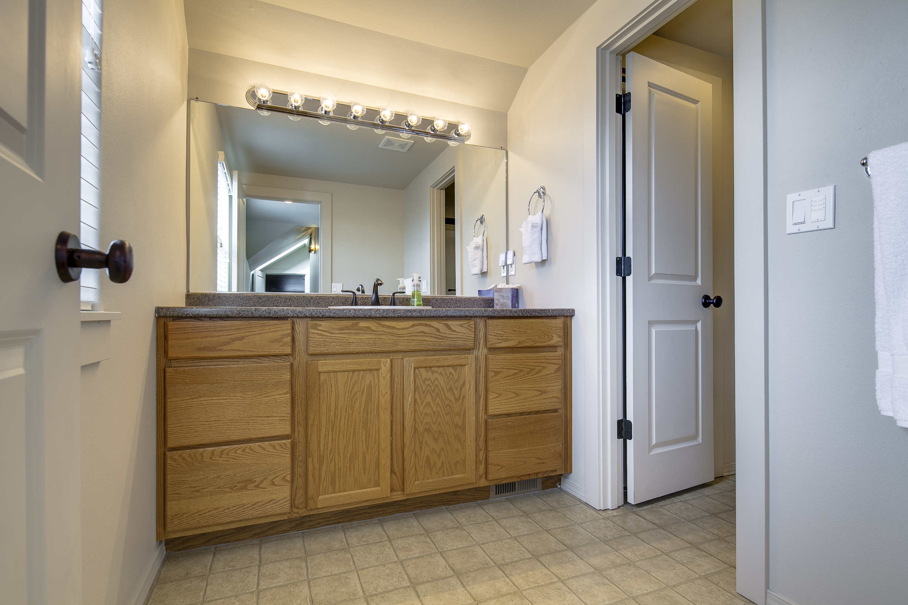 Upstairs bathroom