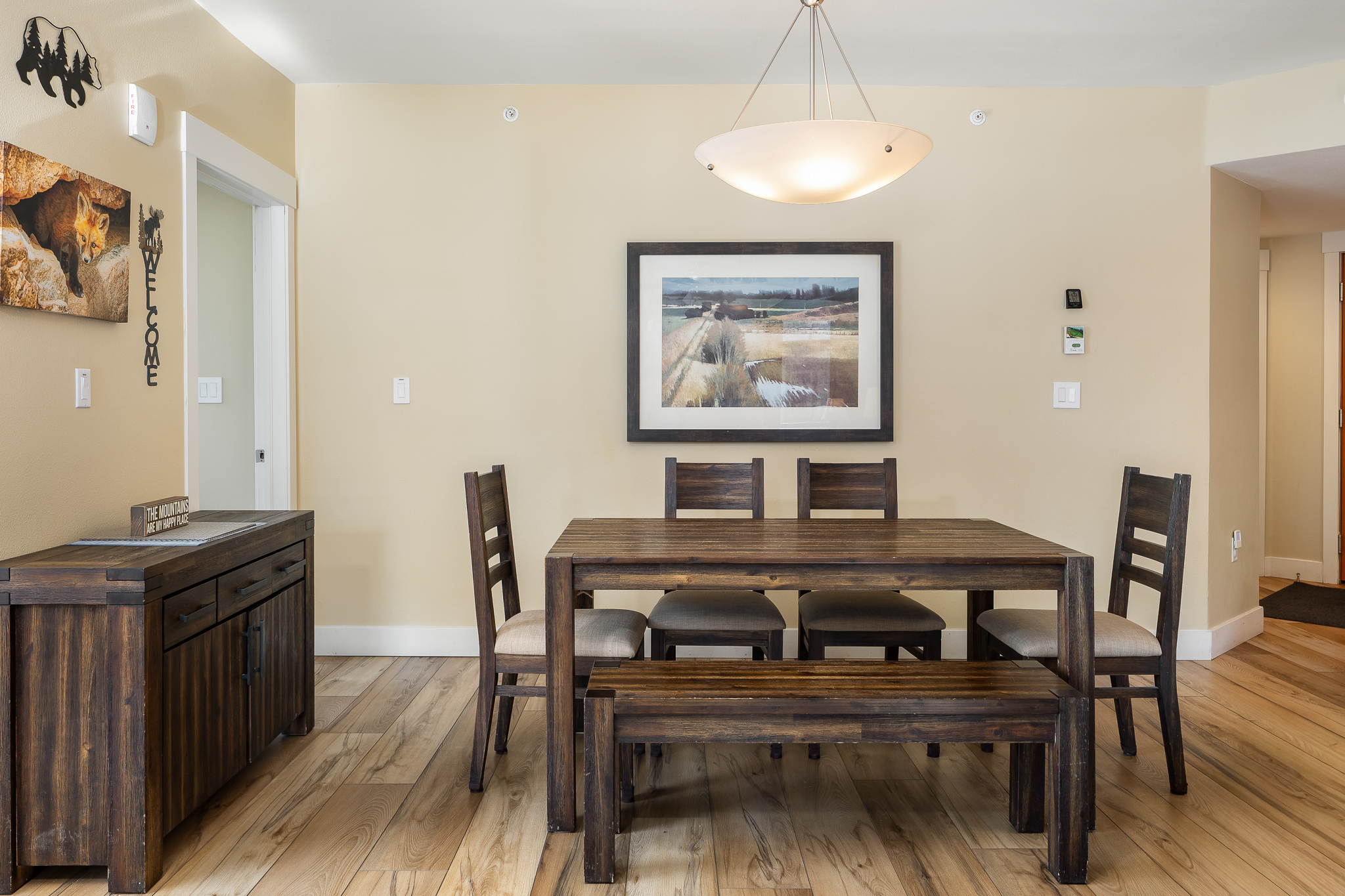 Table seats 6 adults