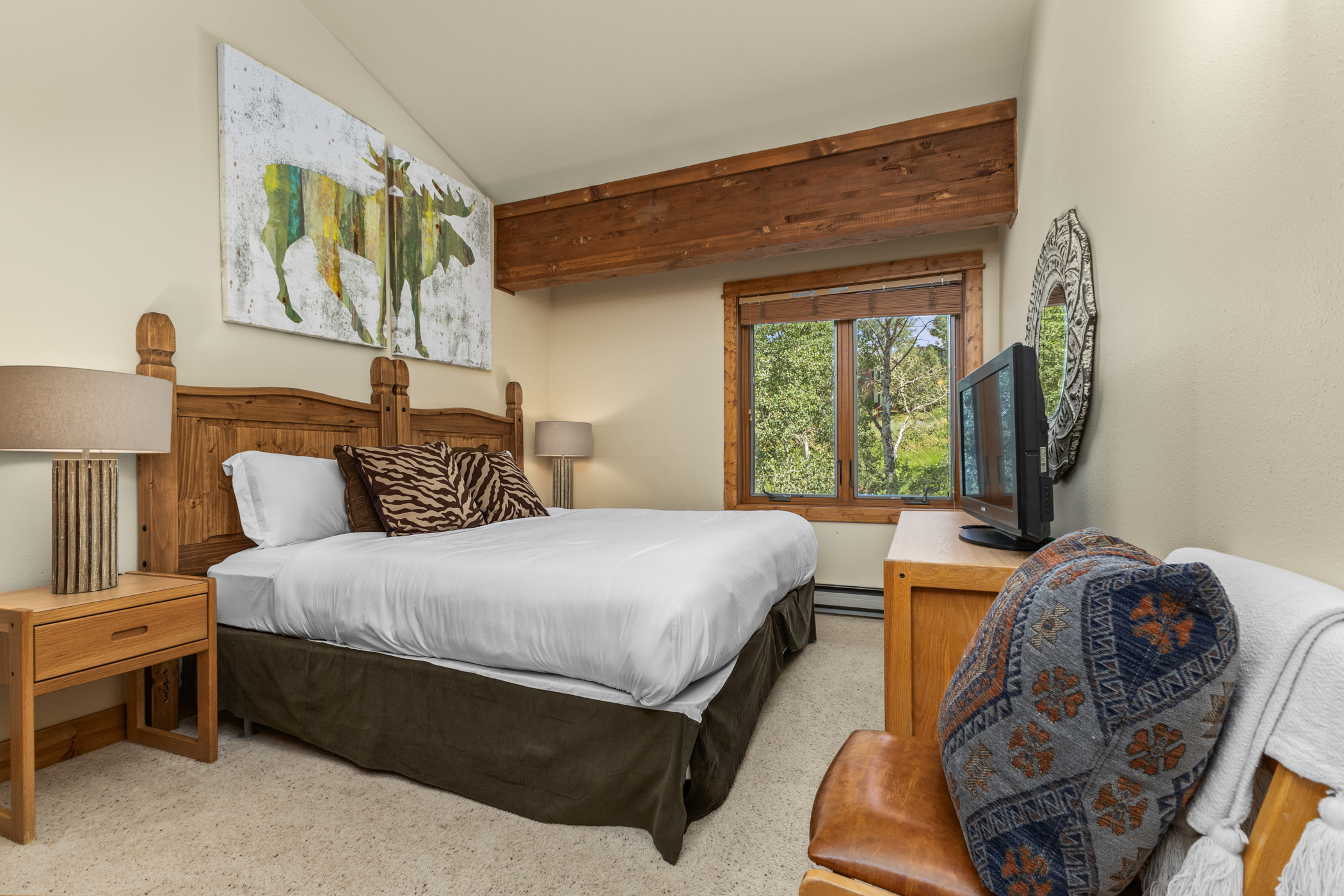 2nd Floor Bedroom #1 | King Bed