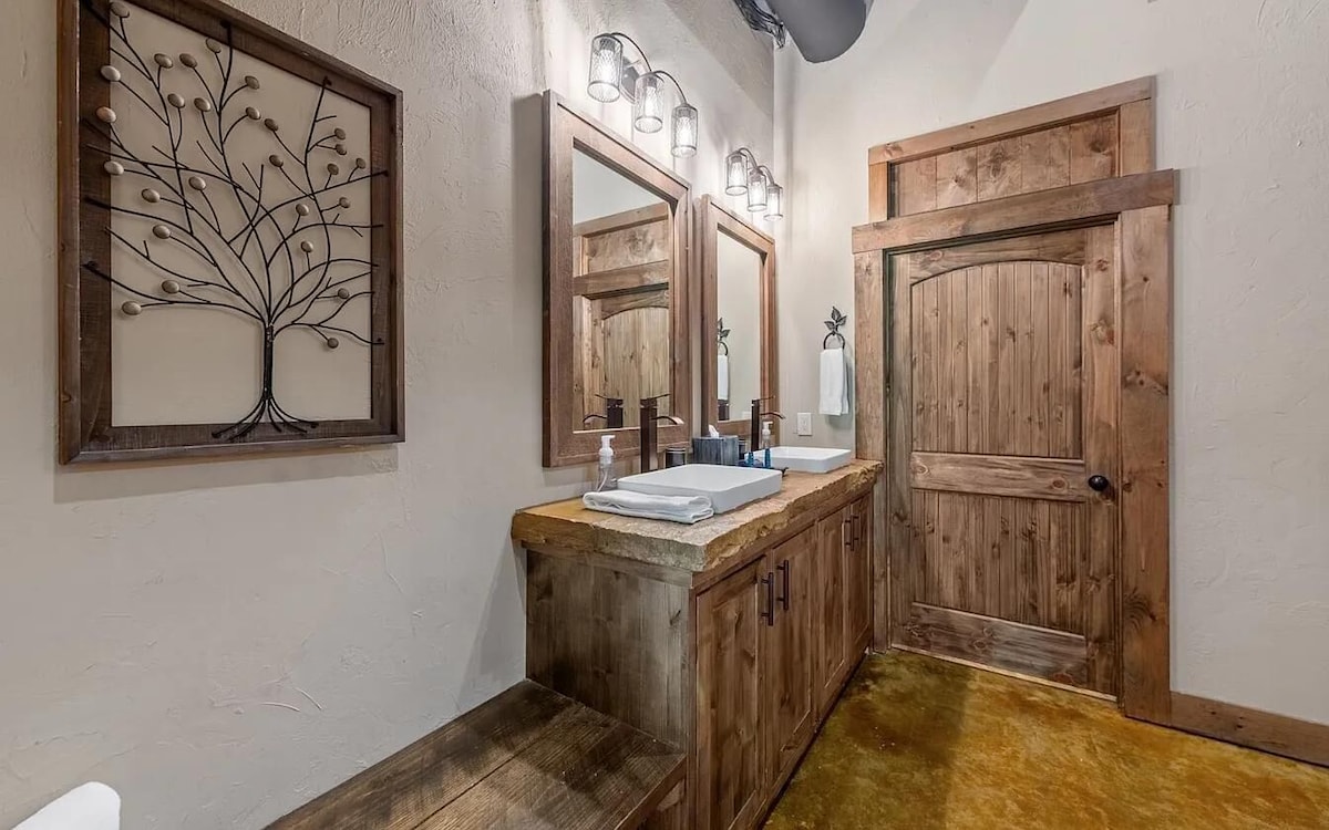 Toccoa Dream Lodge SkyView Vacation Homes