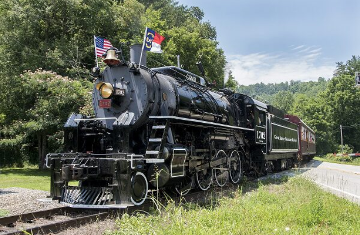 Attraction Highlight: Experience the Great Smoky Mountain Railroad, just 45 minutes away!